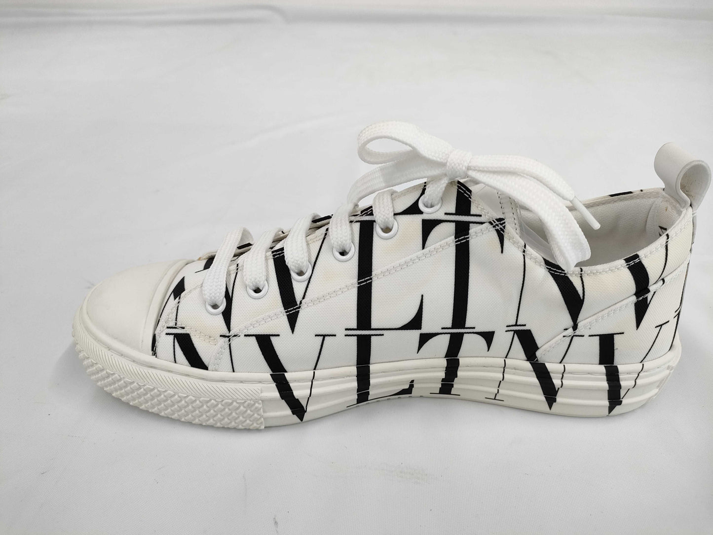 VALENTINO VLTN 42 Sneakers