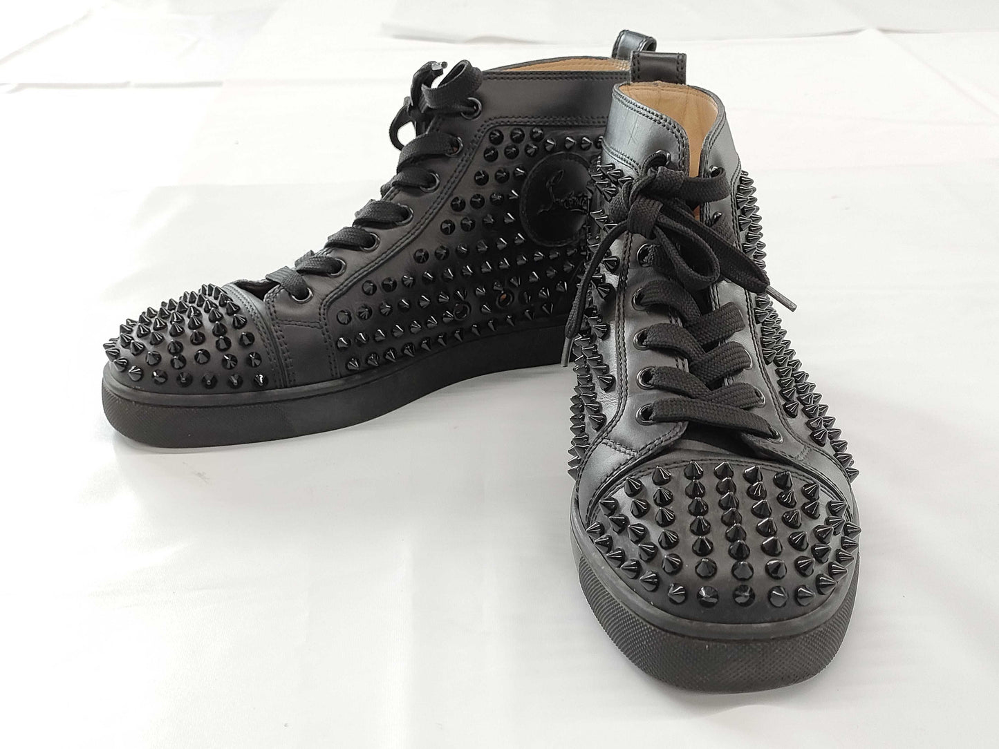 Christian Louboutin Christian Louboutin LOUIS FLAT CALF SPIKES 39 Sneakers
