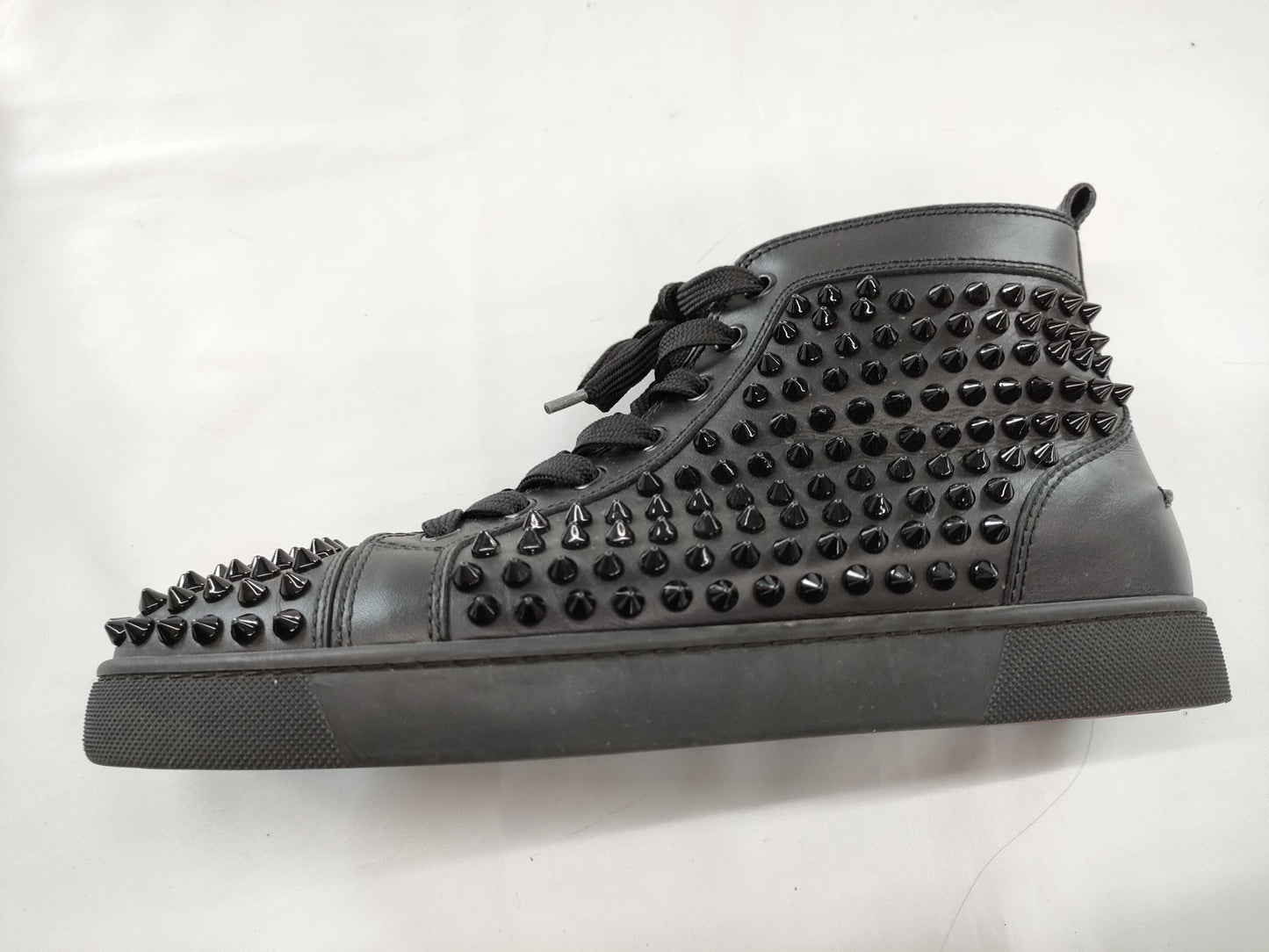 Christian Louboutin Christian Louboutin LOUIS FLAT CALF SPIKES 39 Sneakers