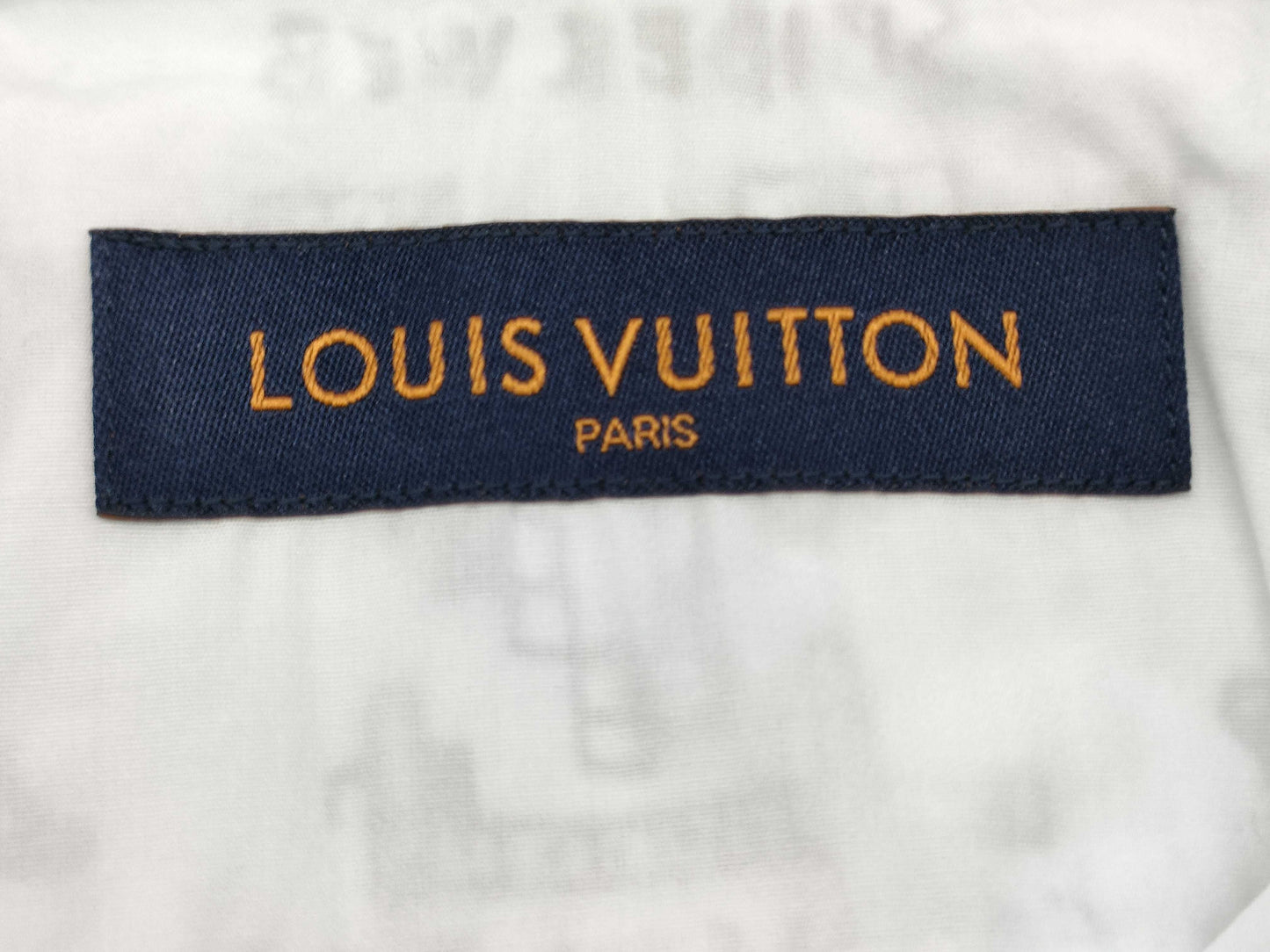 LOUIS VUITTON LOUIS VUITTON Louis Vuitton LV Logo Plays Short Sleeve Shirt Size L Tops