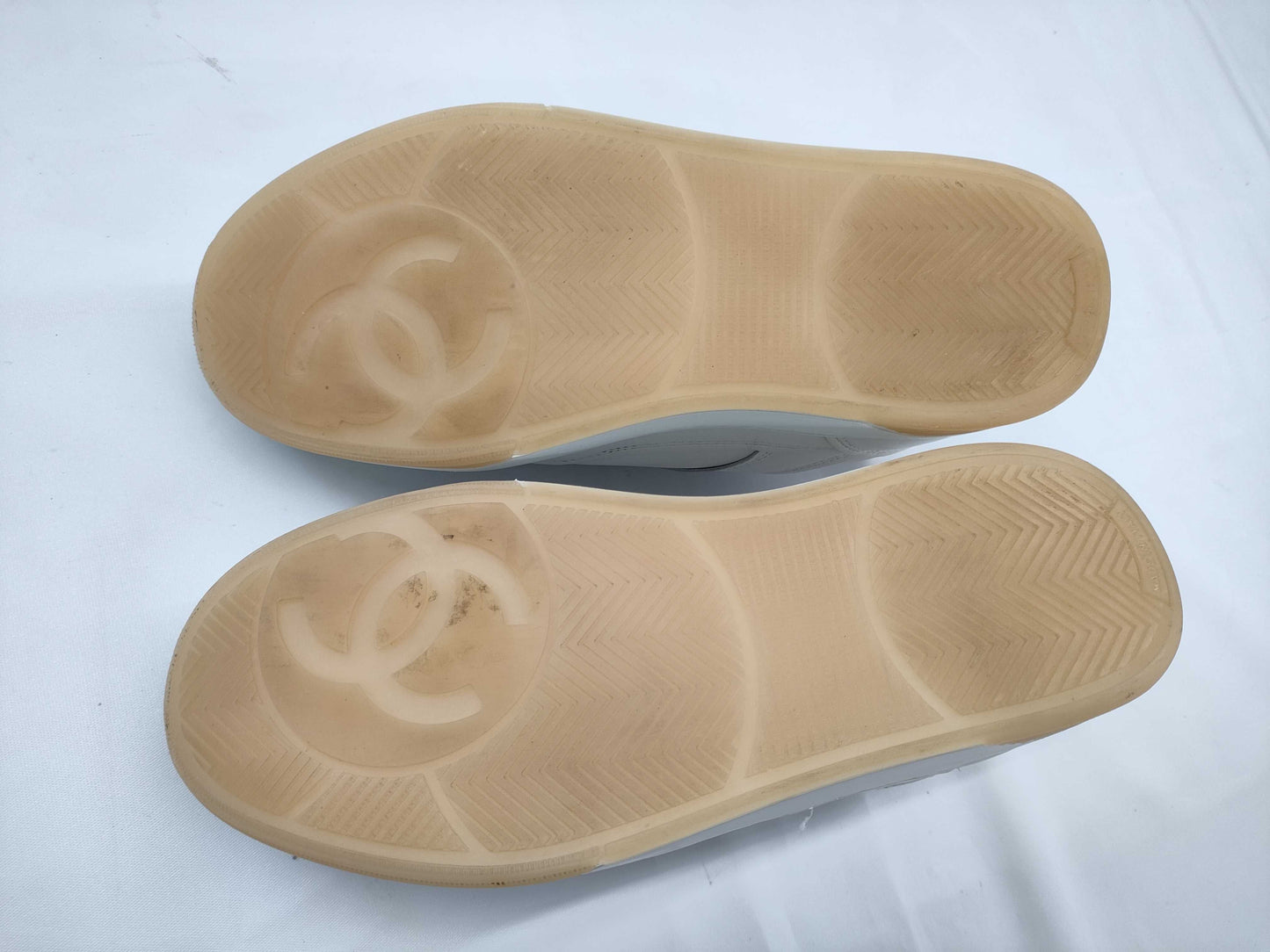 CHANEL Coco Mark Low-Cut Sneakers Size 35