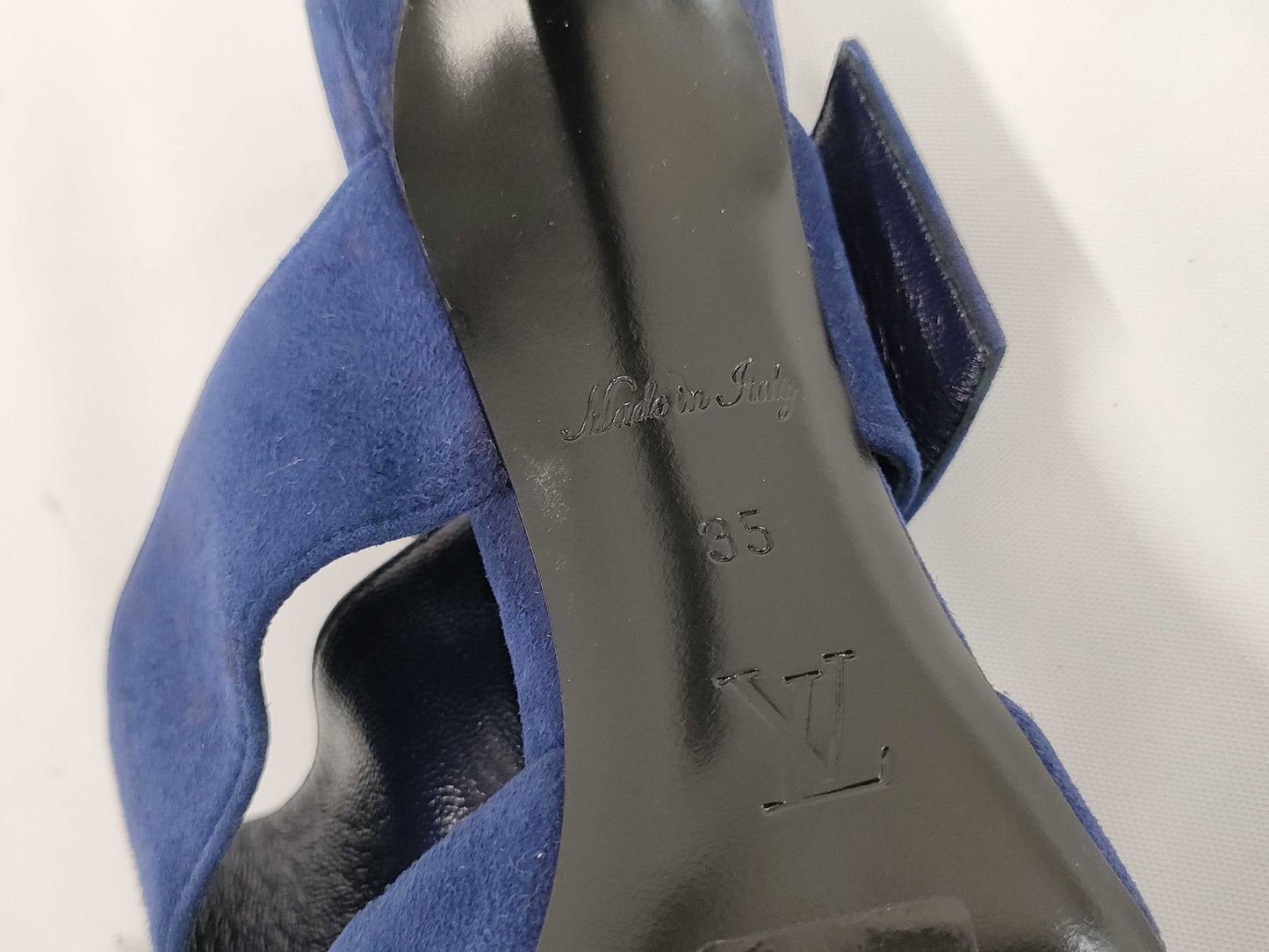 LOUIS VUITTON LOUIS VUITTON LV Circle Logo Suede Beaded Pumps Size 35