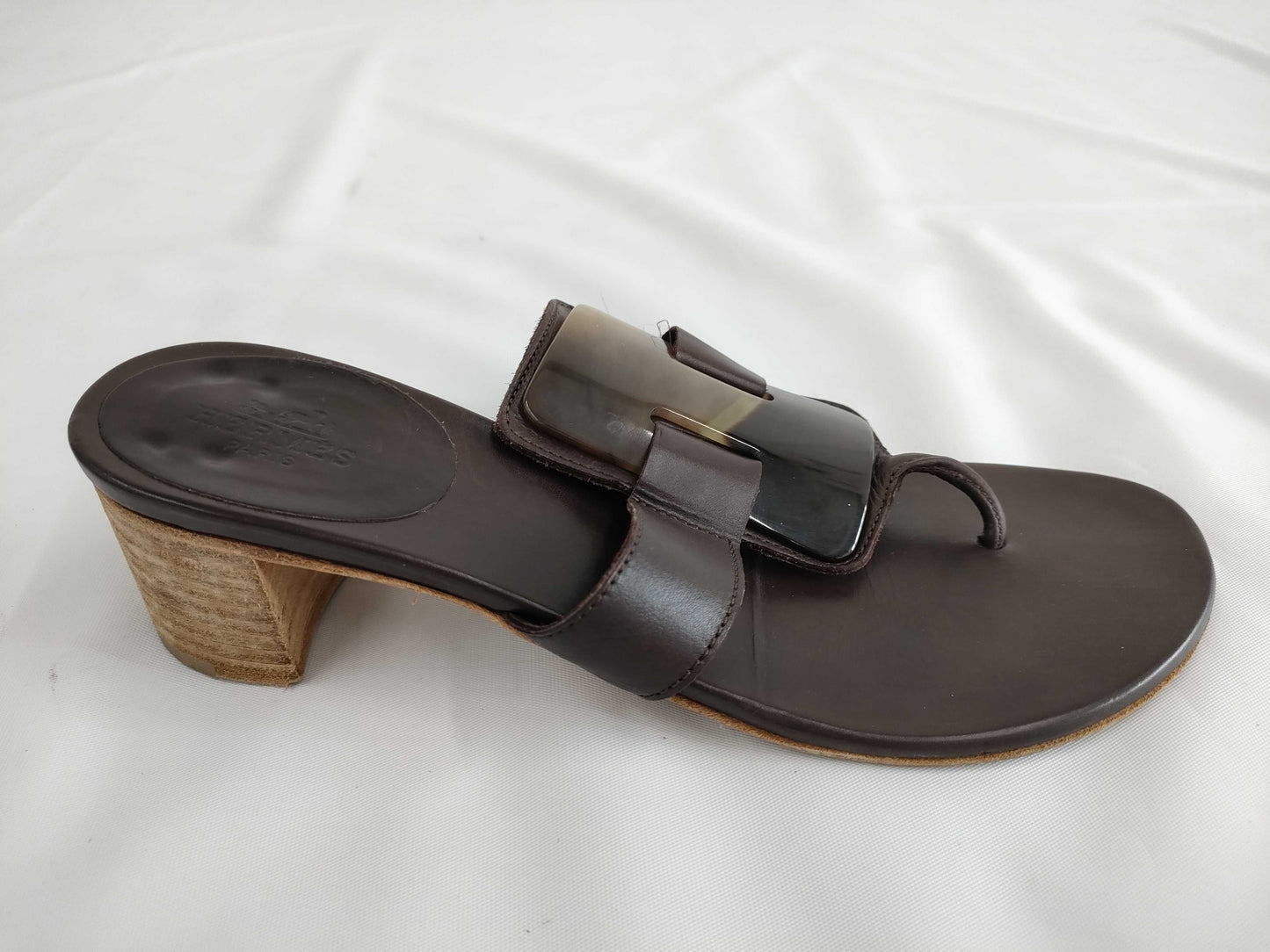 HERMES Horn Belt 36 Thong Sandals