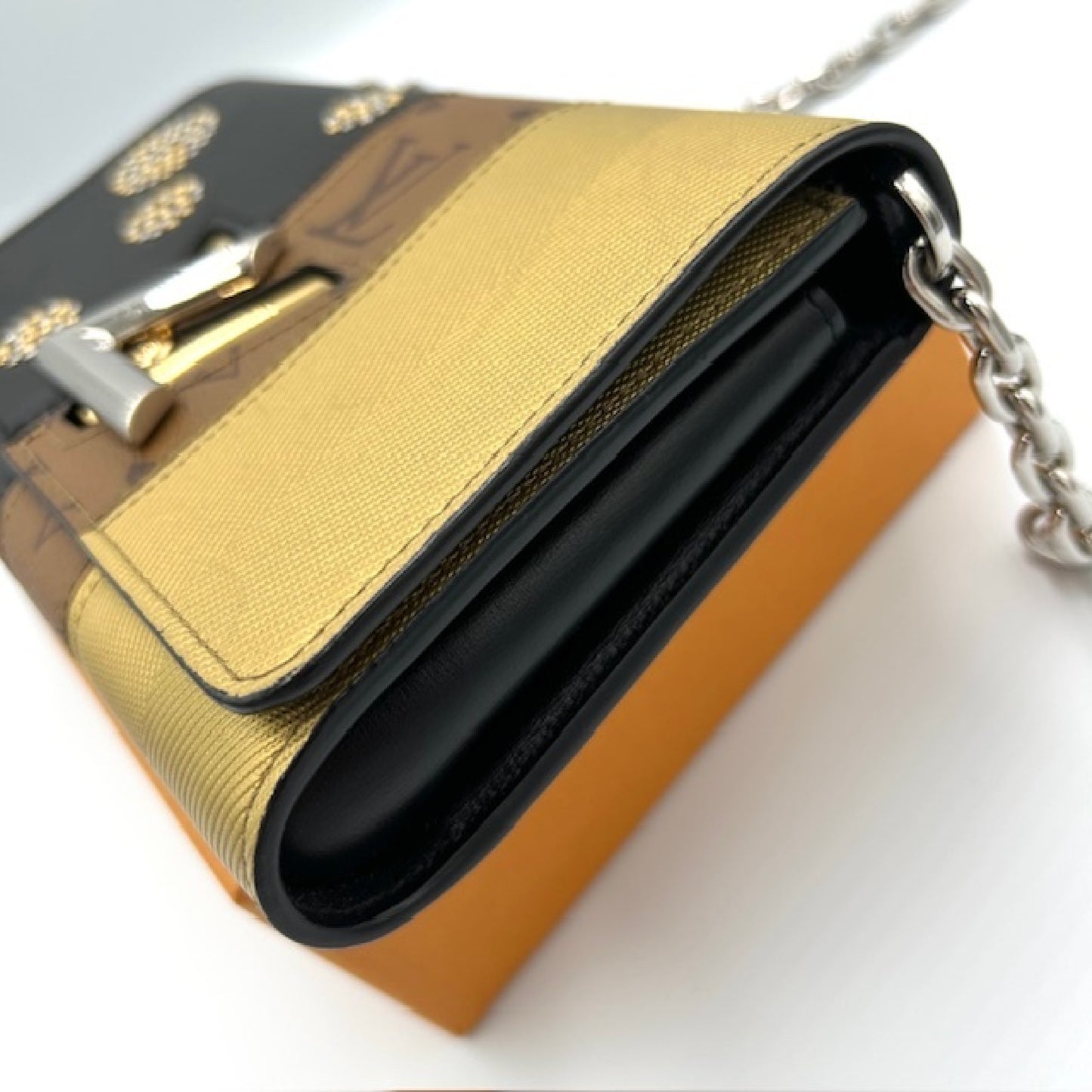 LOUIS VUITTON Reverse Twist MM Chain Wallet M54600 Shoulder Bag