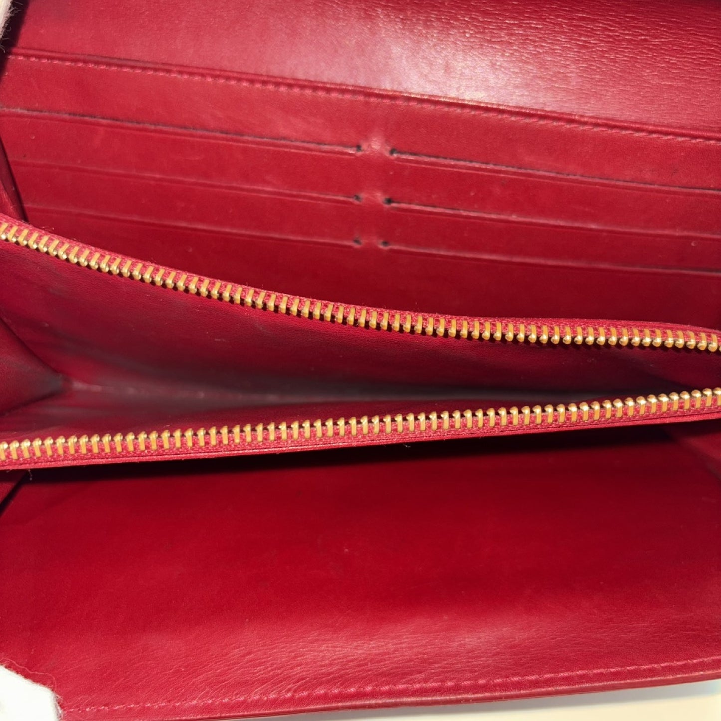 LOUIS VUITTON LOUIS VUITTON Vernis Portefeuille Sarah Wallet