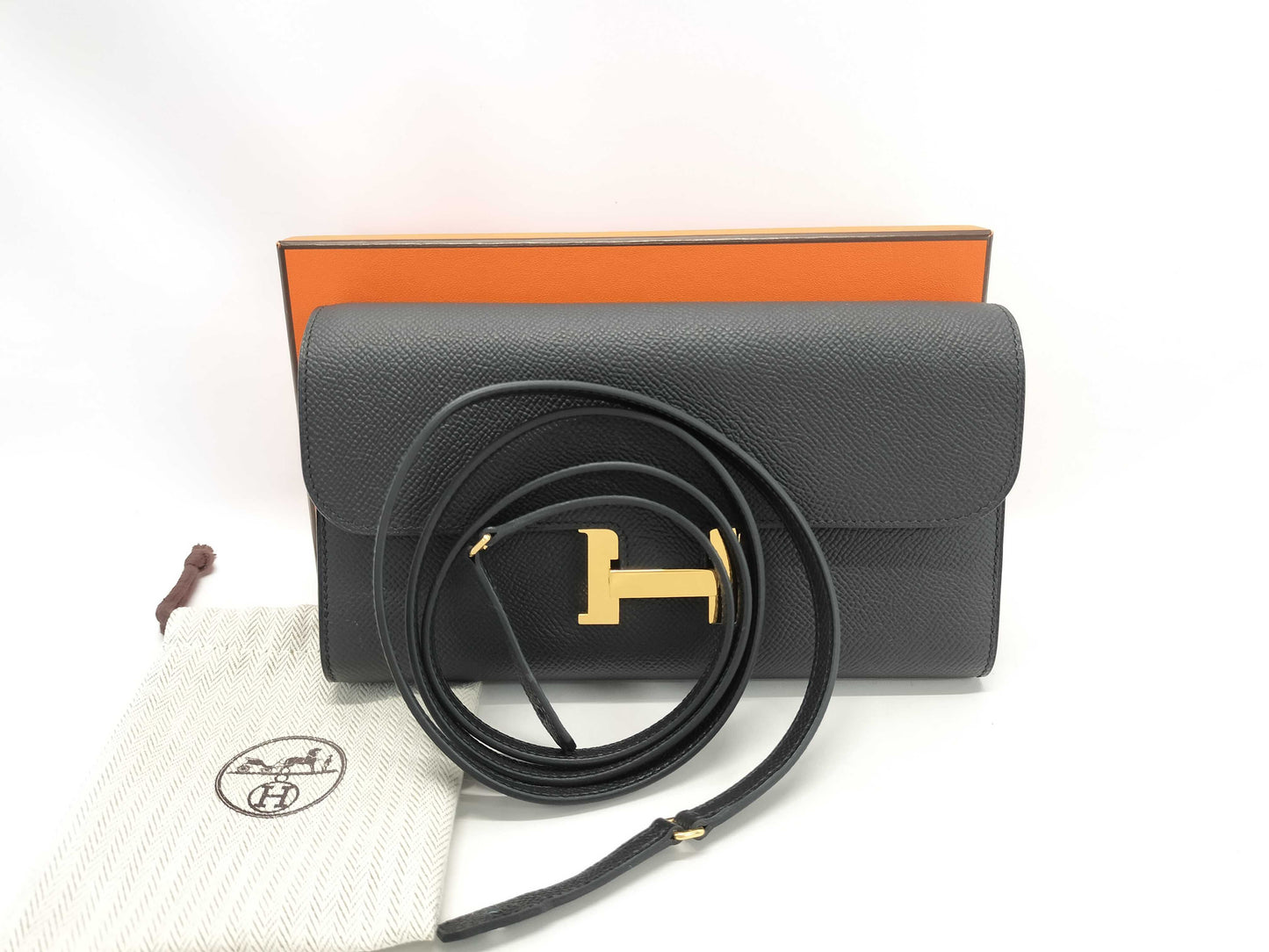 HERMES Constance To Go Black Epson Gold Hardware W Stamp Wallet