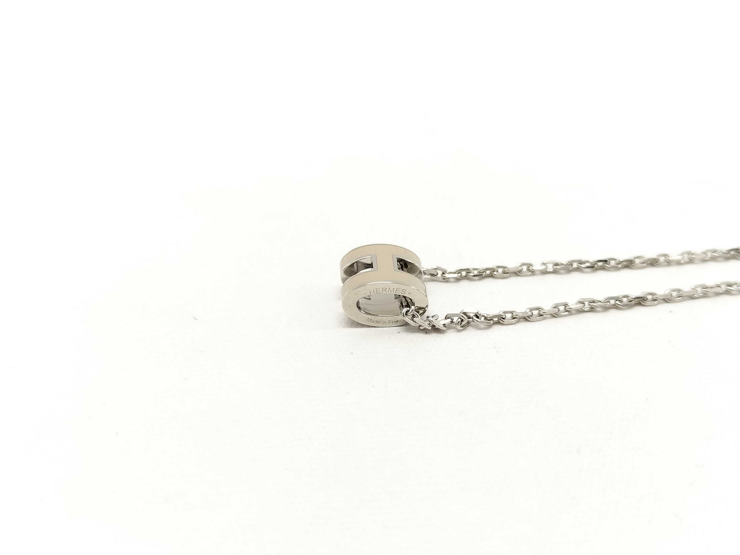 HERMES "Mini Pop H" Chestnut Glace Silver Hardware Necklace