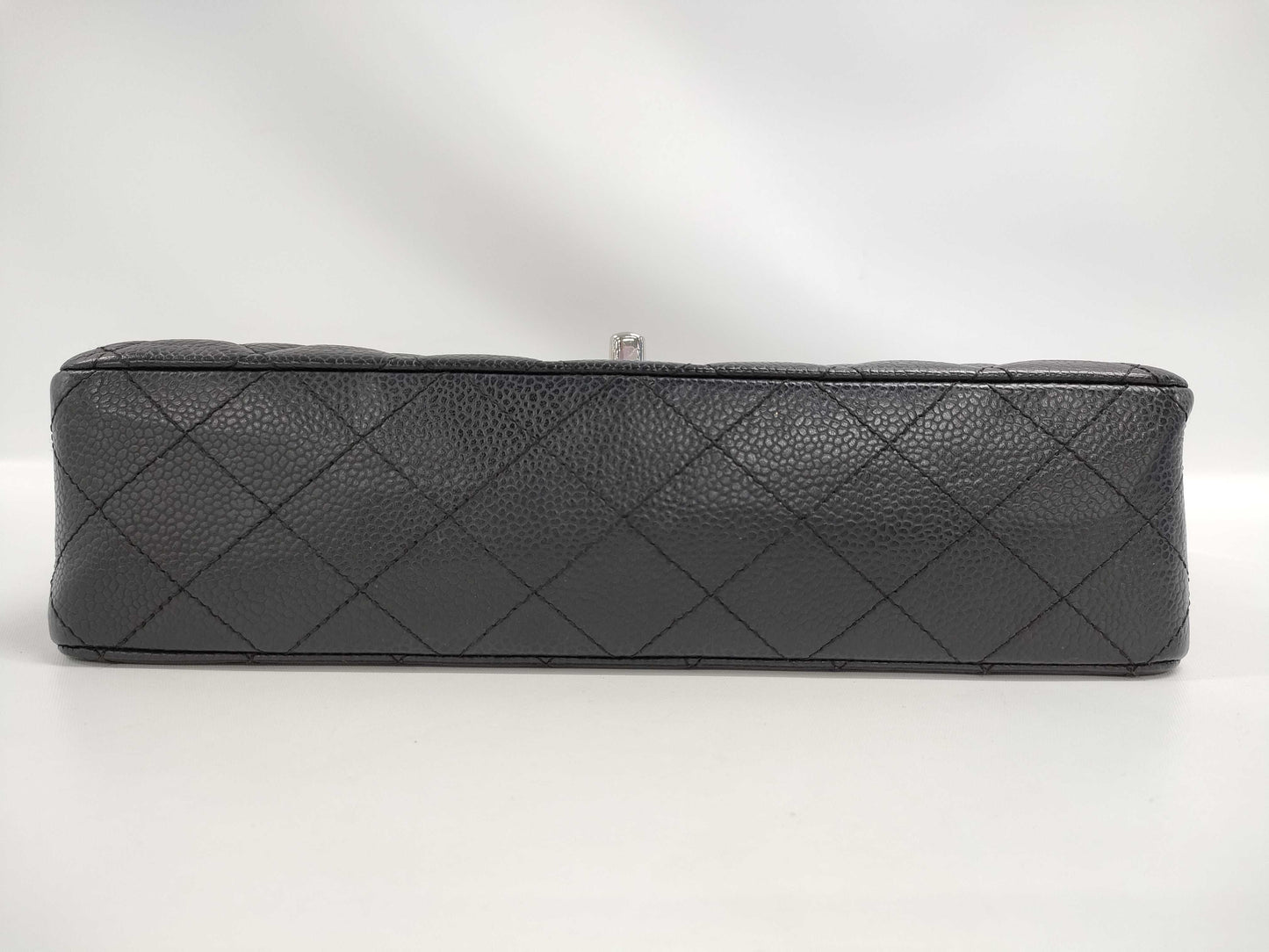 CHANEL CHANEL Matelasse Shoulder Bag Caviar Skin Shoulder Bag