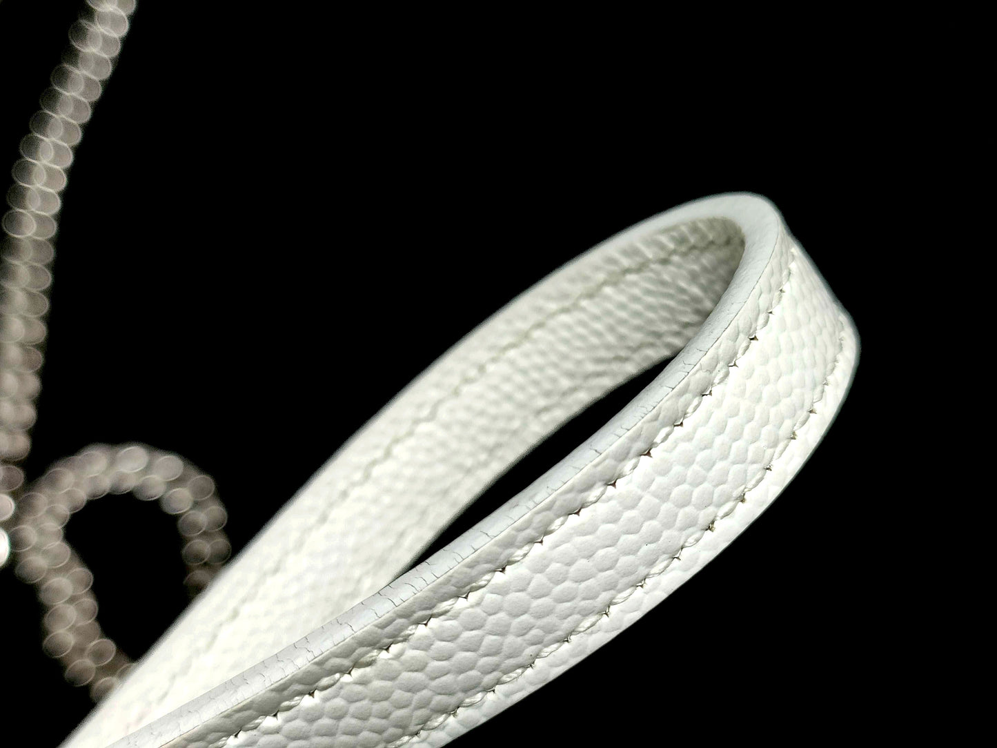 Yves Saint Laurent Saint Laurent Paris Cassandra Classic Chain Wallet in White Leather, 393953 Shoulder Bag