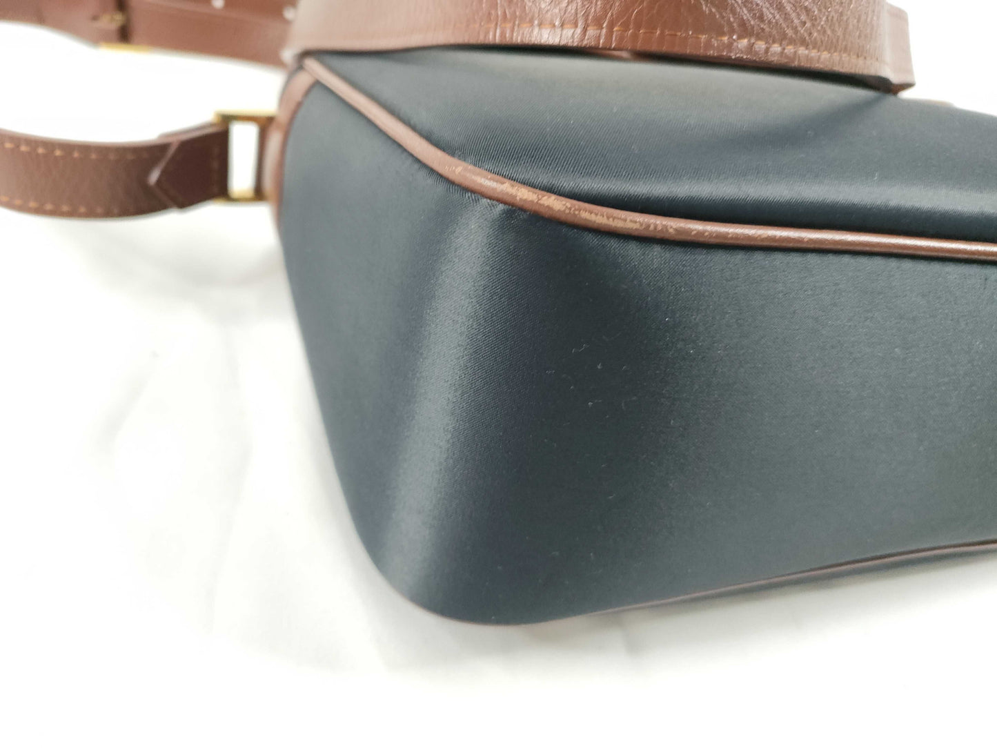Yves Saint Laurent Y logo shoulder bag in navy and brown