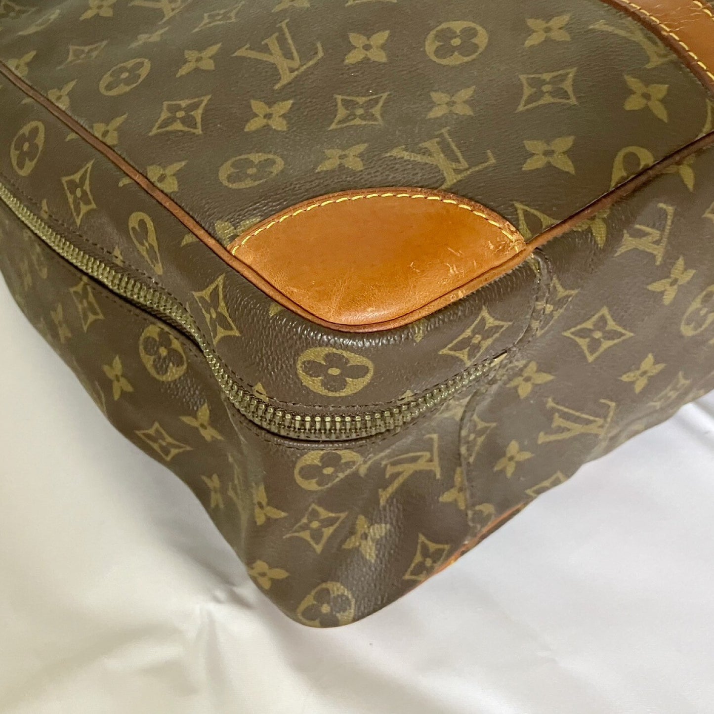 LOUIS VUITTON LOUIS VUITTON Monogram Sirius 45 Bag