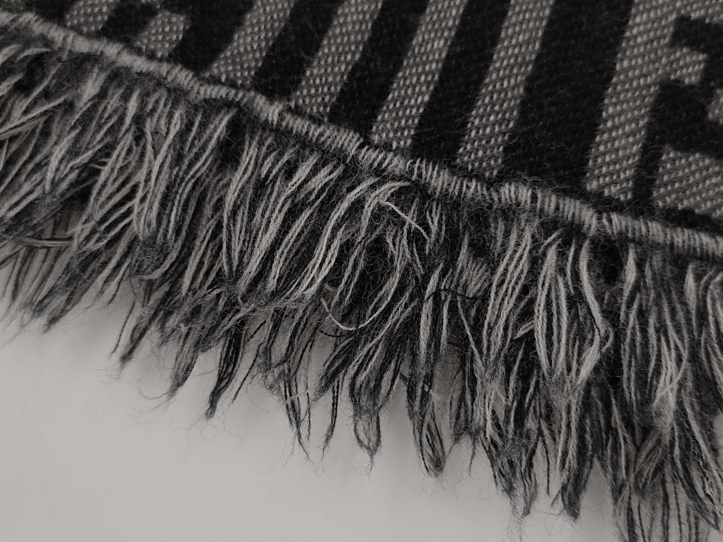 FENDI Zucca Striped Grey Scarf