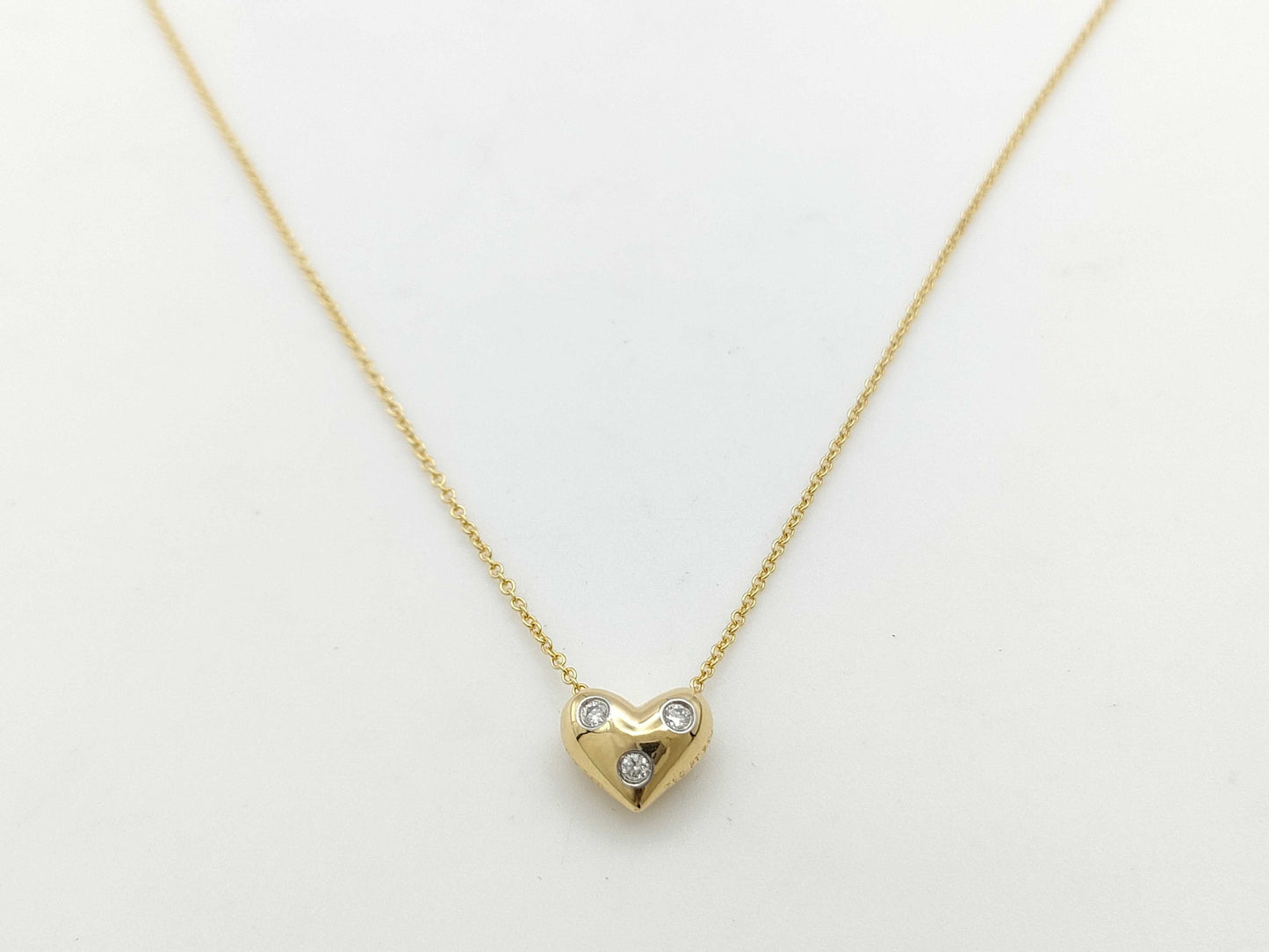 Tiffany & Co. Pinched Heart 3PD Yellow Gold 750 3.6g Necklace