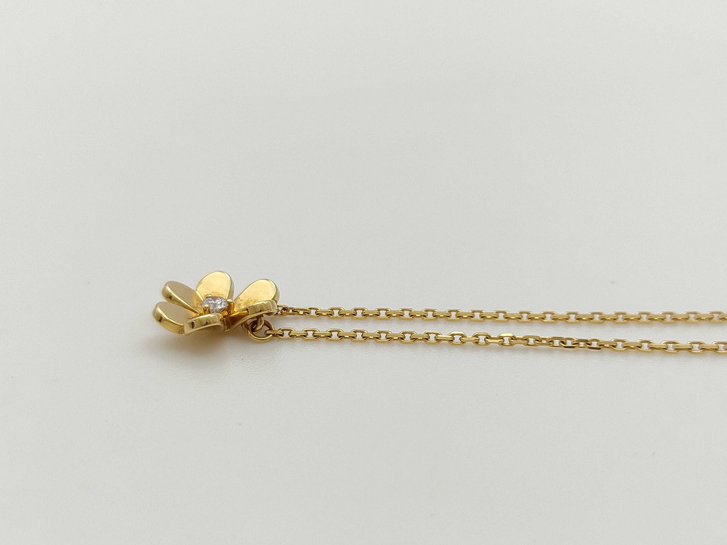 Van Cleef & Arpels Frivole Mini 1PD Yellow Gold AU750 3.2g Necklace