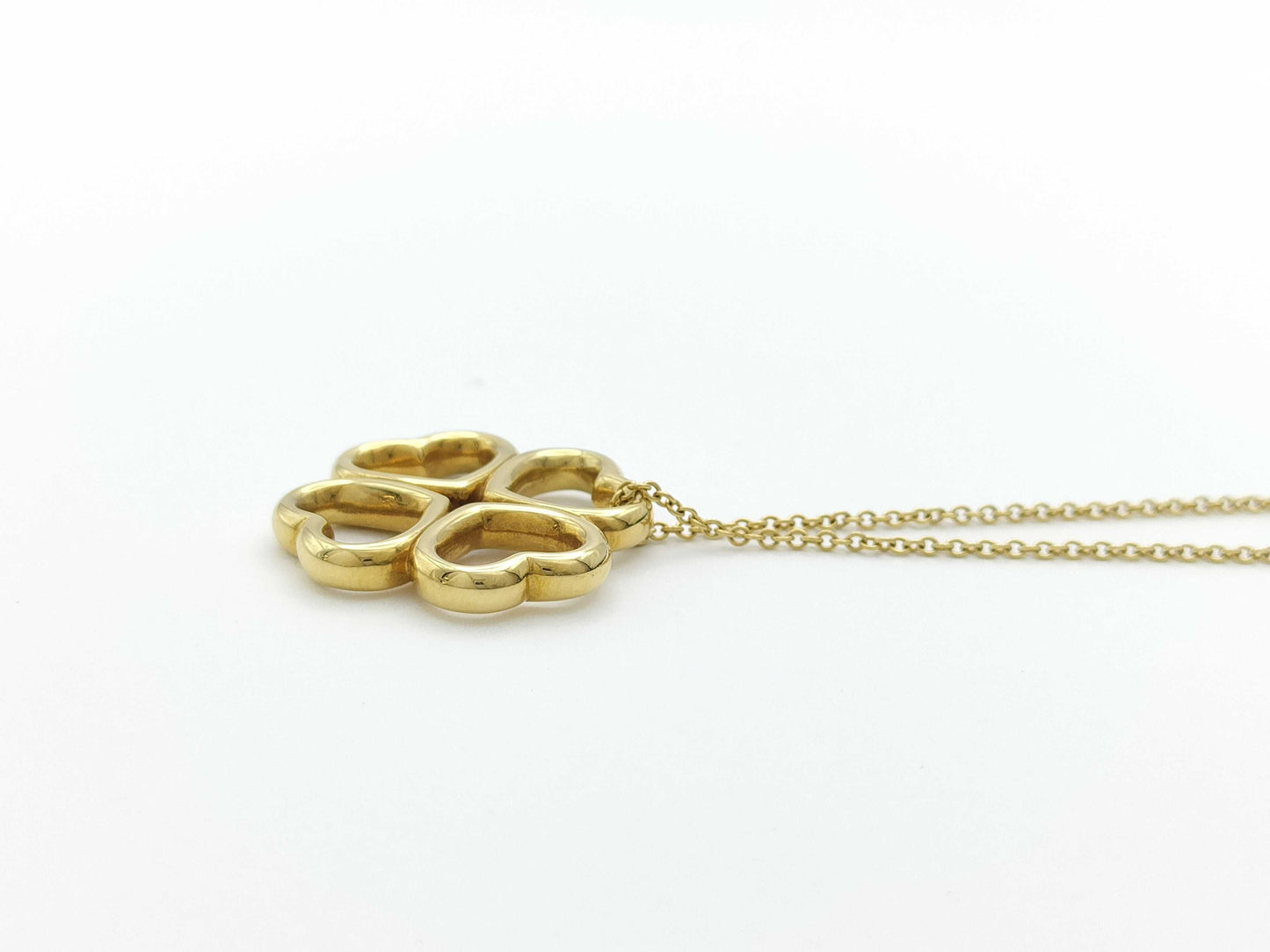 Tiffany & Co. Heart Clover Necklace in Yellow Gold 750, 6.6g