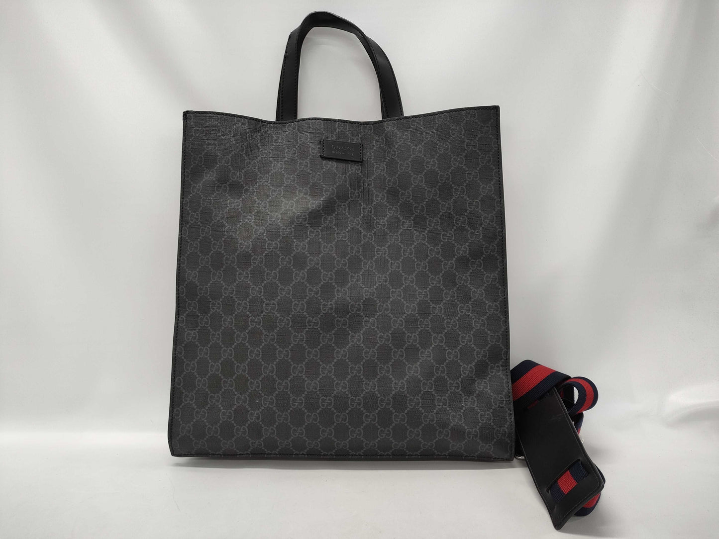 GUCCI GG Supreme Tote Bag