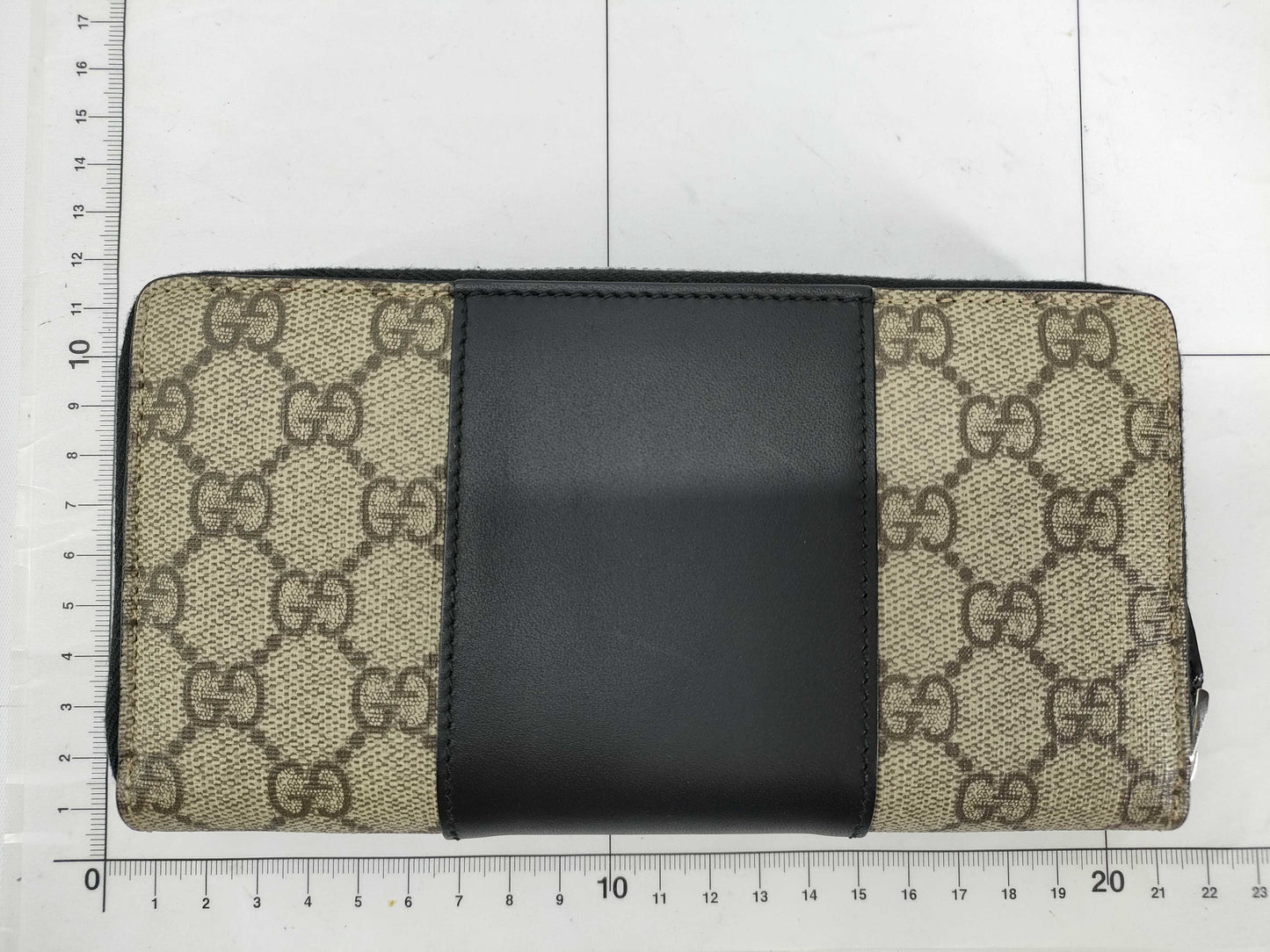 GUCCI GG Supreme Round Zip Long Wallet 451249 Wallet