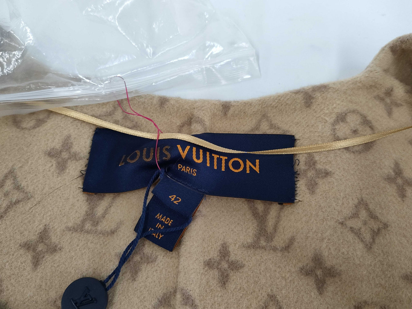 LOUIS VUITTON LOUIS VUITTON Louis Vuitton Double Face Wrap Coat Size 42 Coat