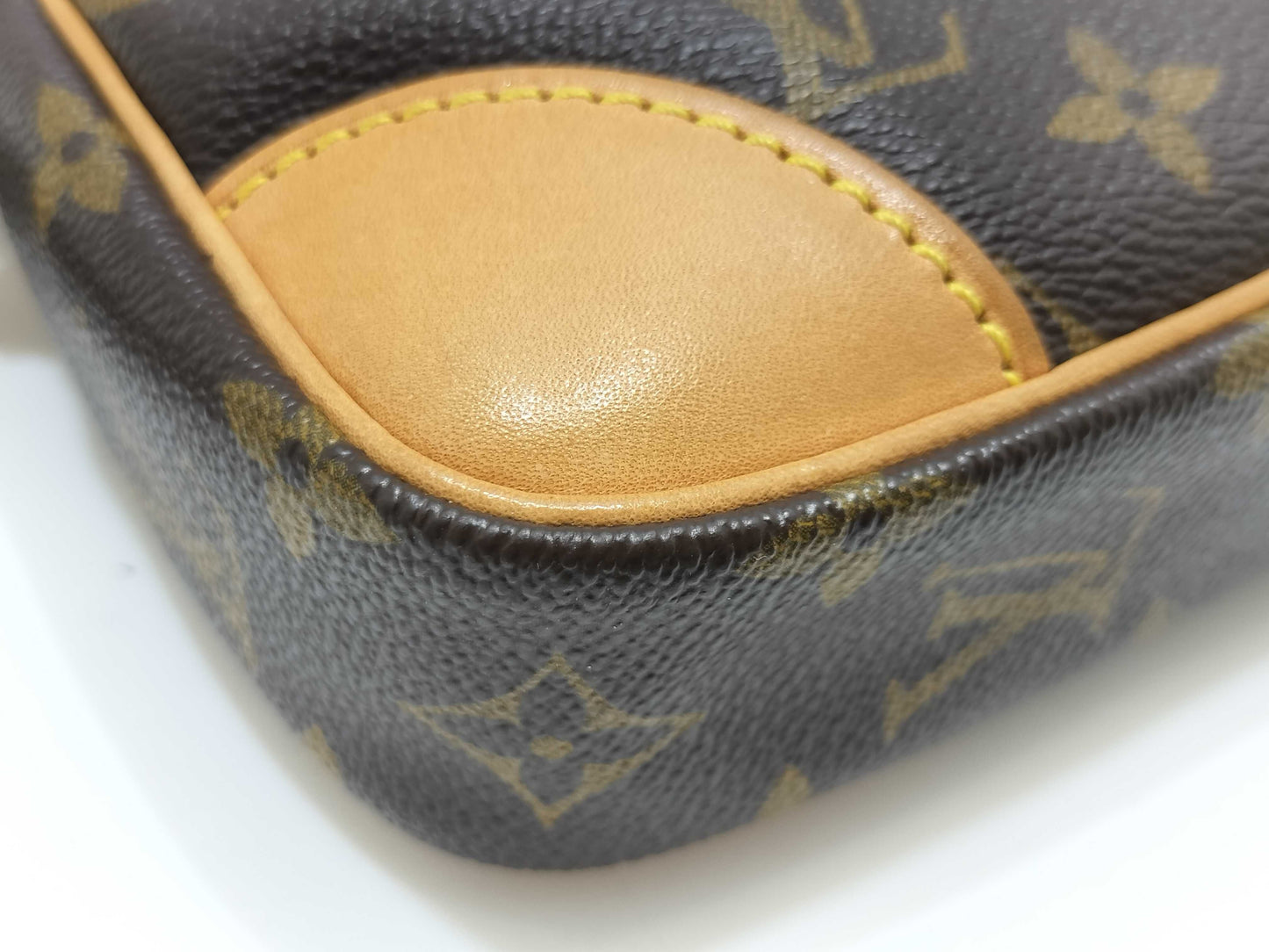 LOUIS VUITTON LOUIS VUITTON Monogram Louis Vuitton Pochette Marly Dragonne Second Bag
