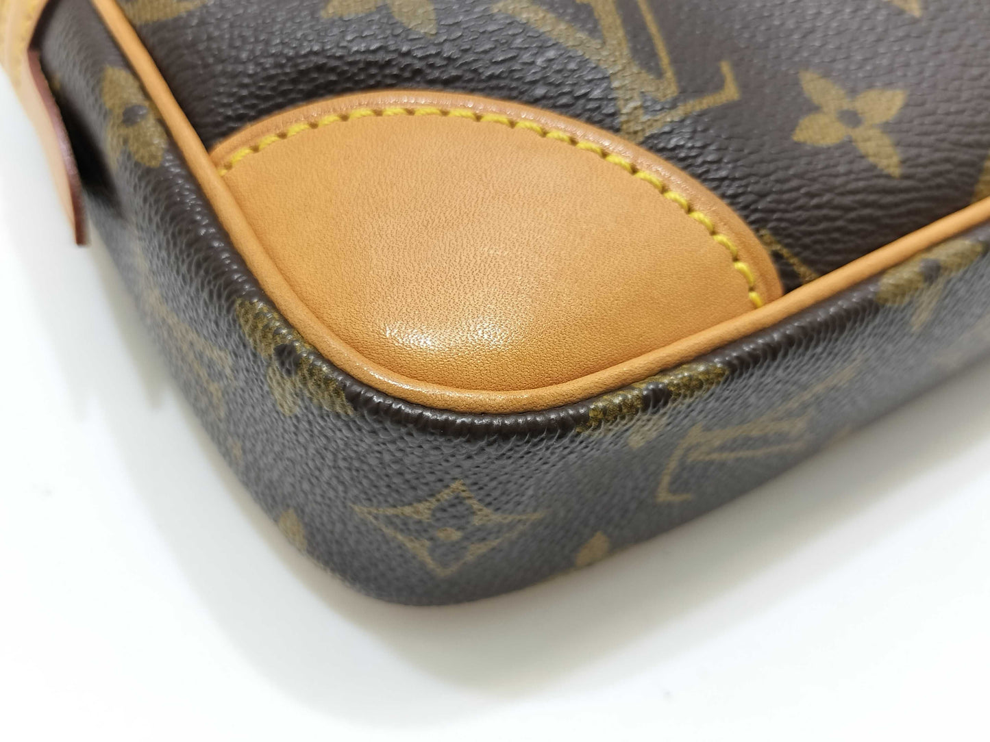 LOUIS VUITTON LOUIS VUITTON Monogram Louis Vuitton Pochette Marly Dragonne Second Bag