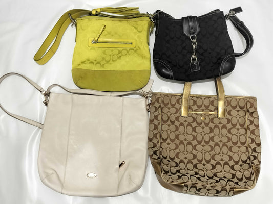 COACH 4-piece shoulder bag