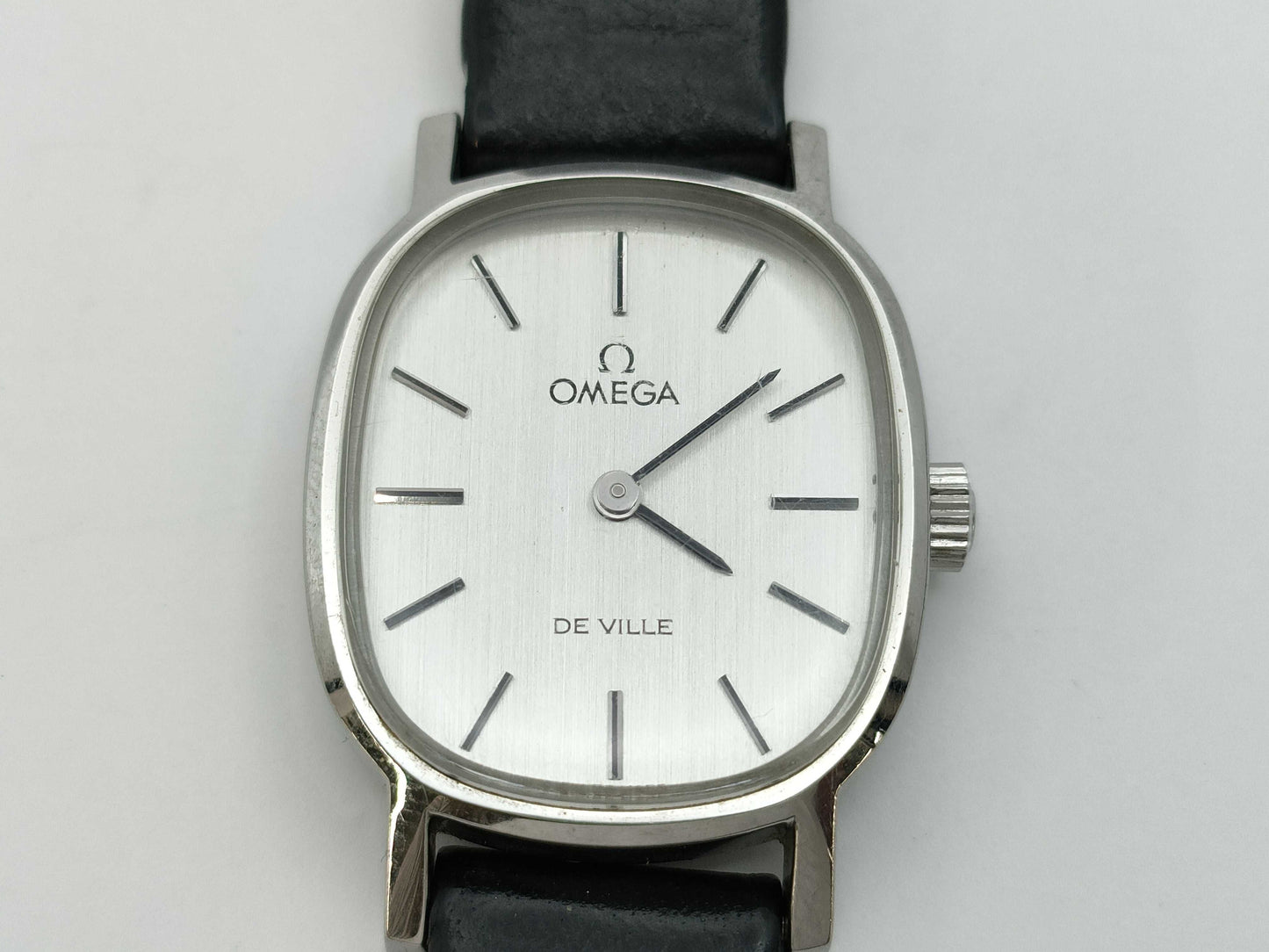 OMEGA Hand-wound Women's Watch