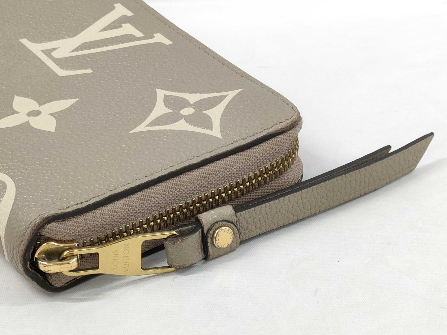 LOUIS VUITTON Empreinte Zippy Wallet IC Card Holder