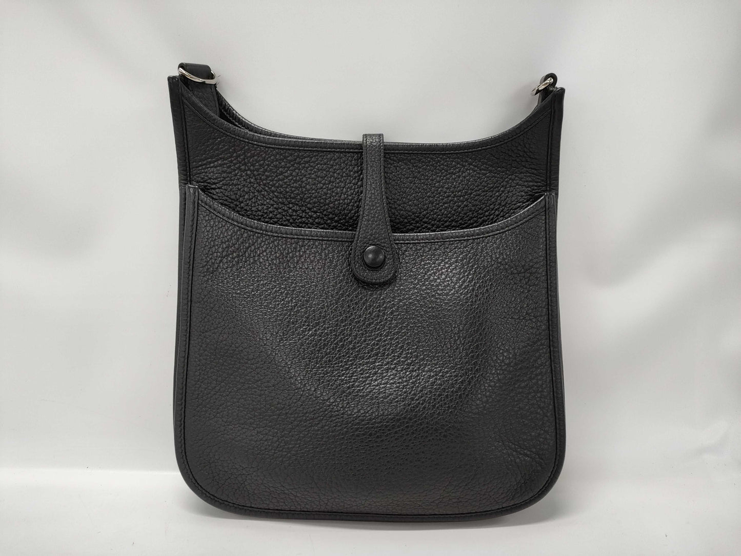 HERMES Evelyne III PM Taurillon Black Shoulder Bag with L Stamp