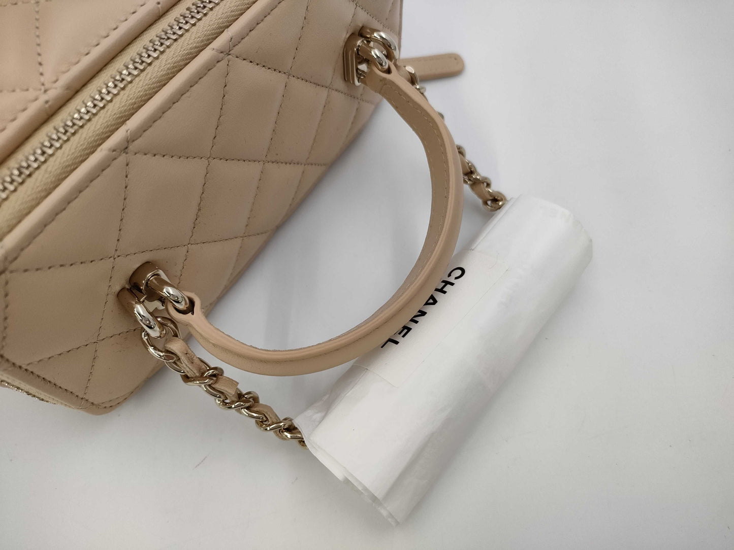 CHANEL Matelasse Vanity Case AP2199 Vanity Bag