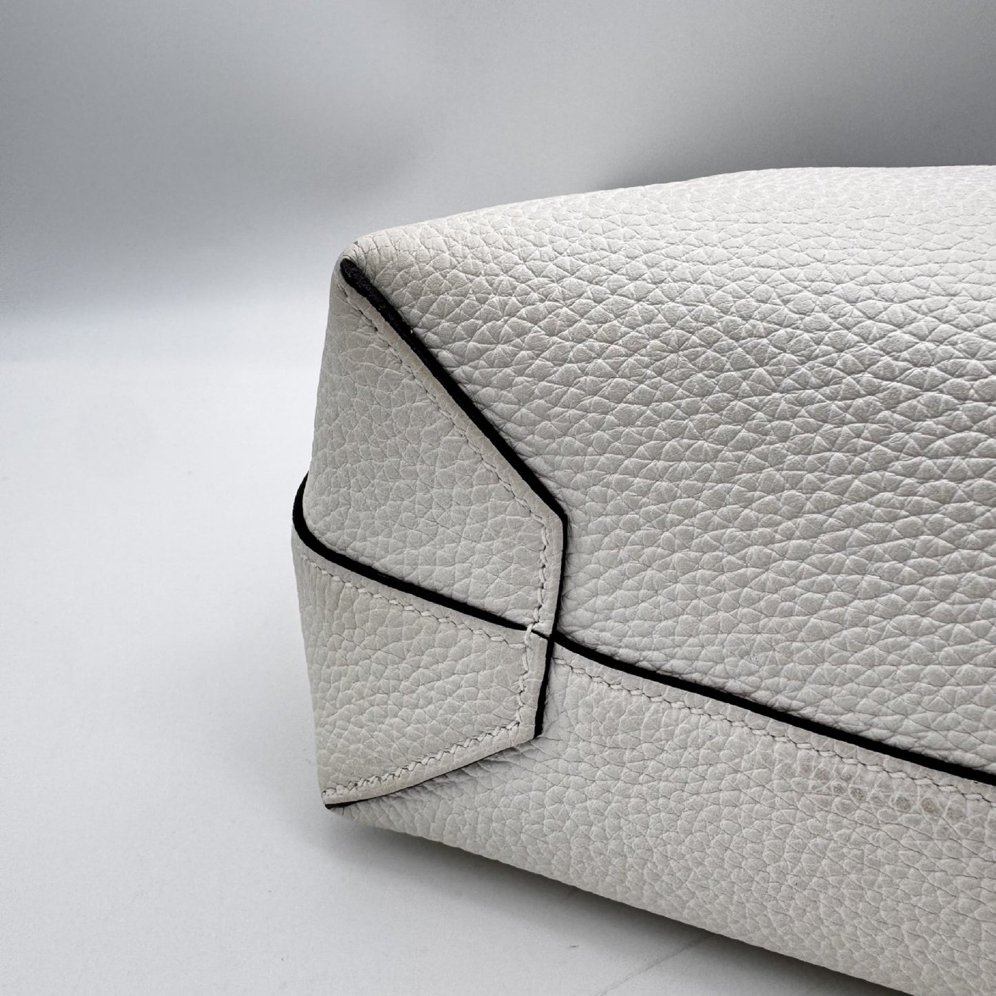 HERMES Cabaseri Color Name/New White Etoupe W31 Box Bag Tag Tote Bag
