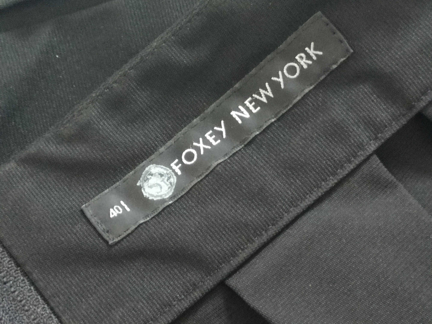 FOXEY Foxy New York Skirt Size 40