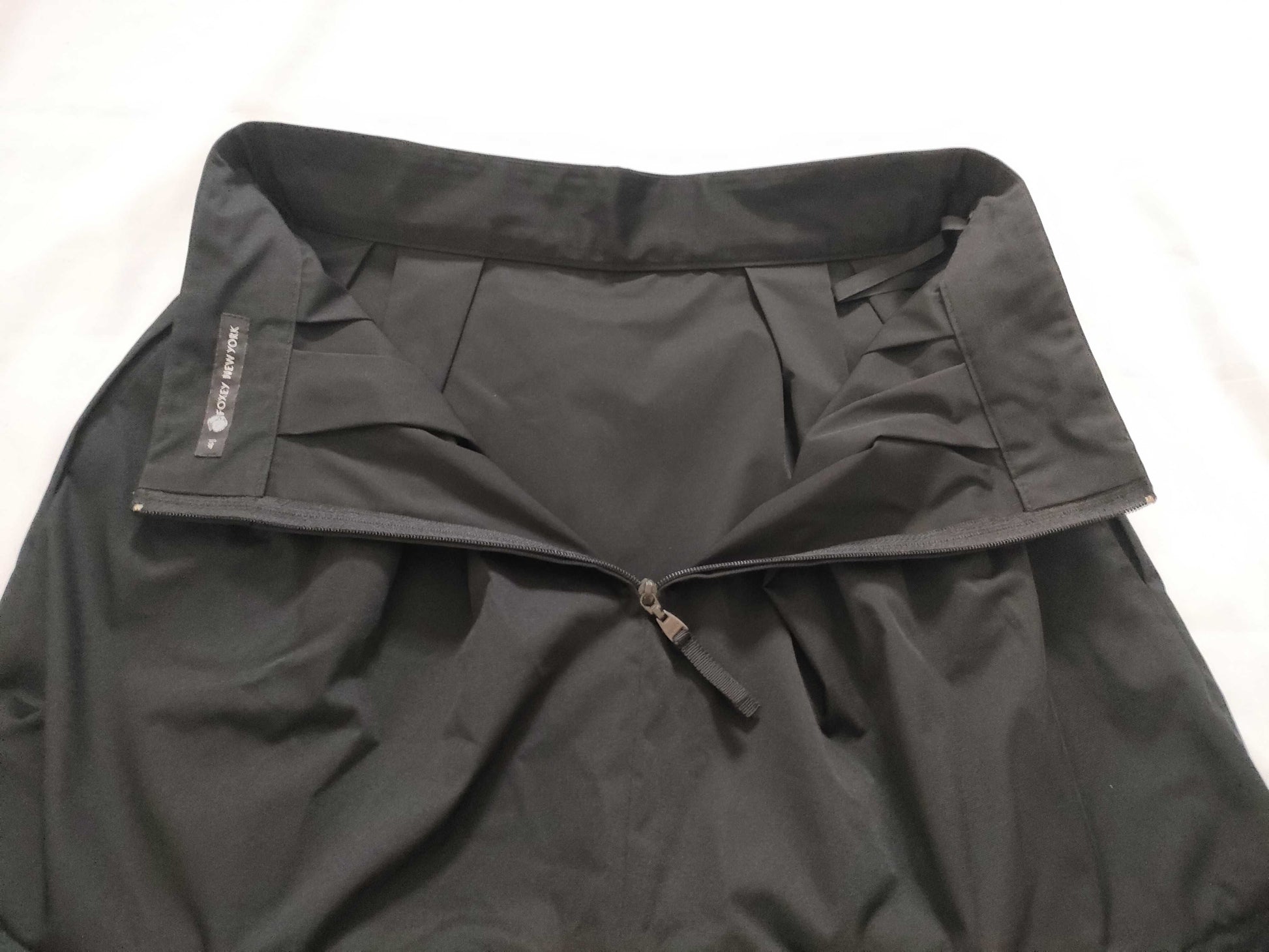 FOXEY Foxy New York Skirt Size 40