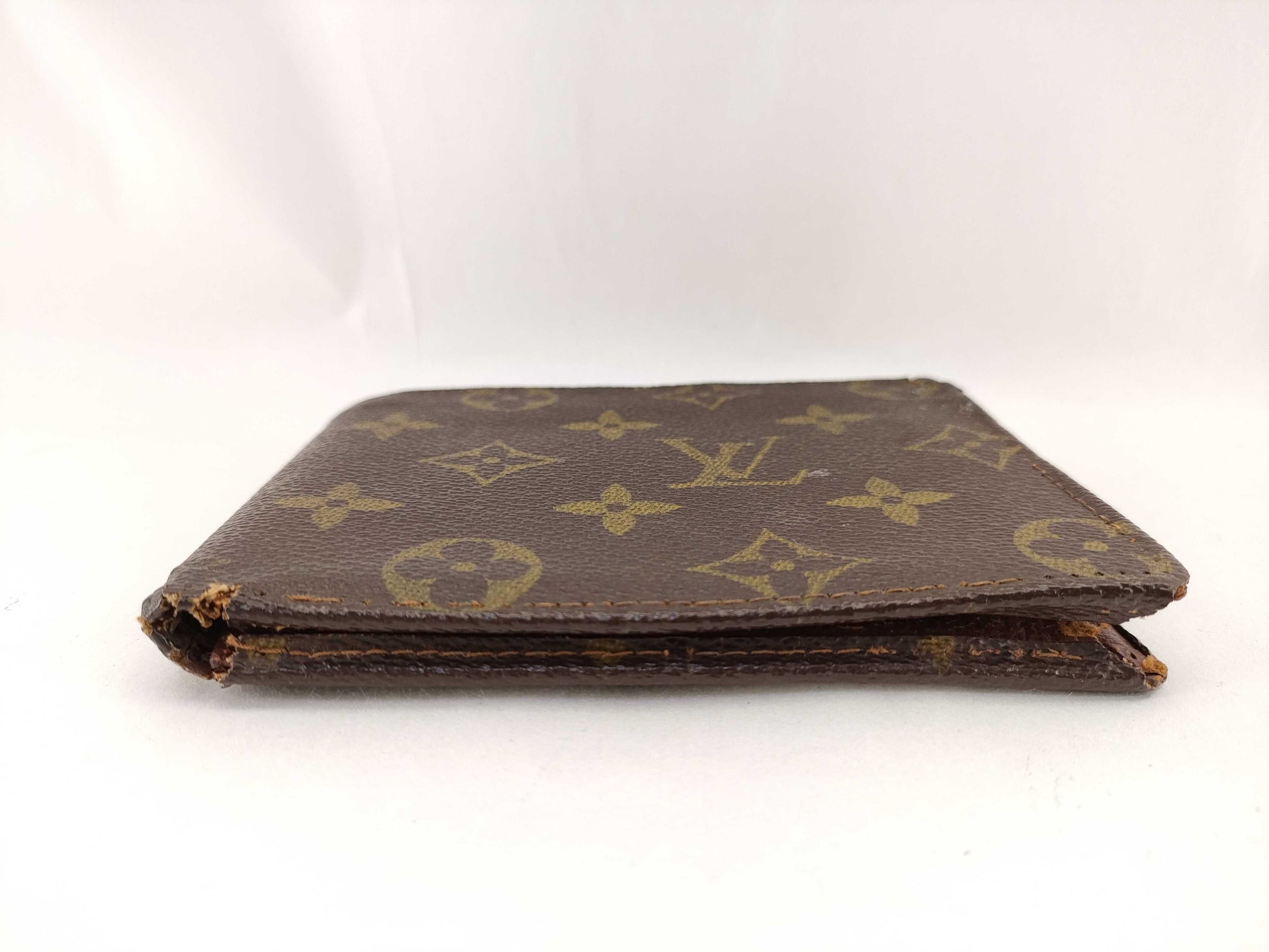 LOUIS VUITTON Monogram Louis Vuitton Wallet