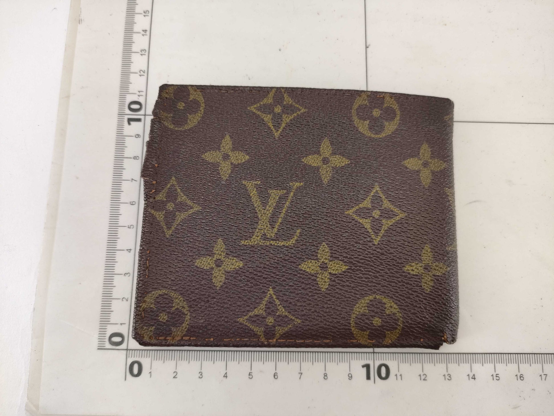 LOUIS VUITTON Monogram Louis Vuitton Wallet