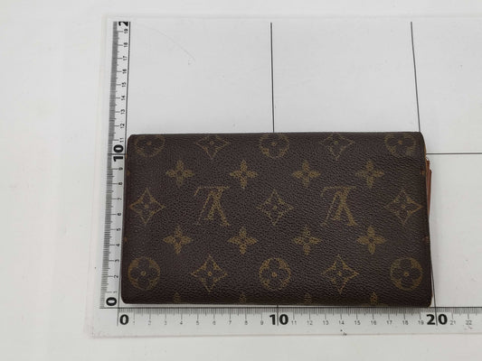 LOUIS VUITTON Monogram Louis Vuitton Wallet