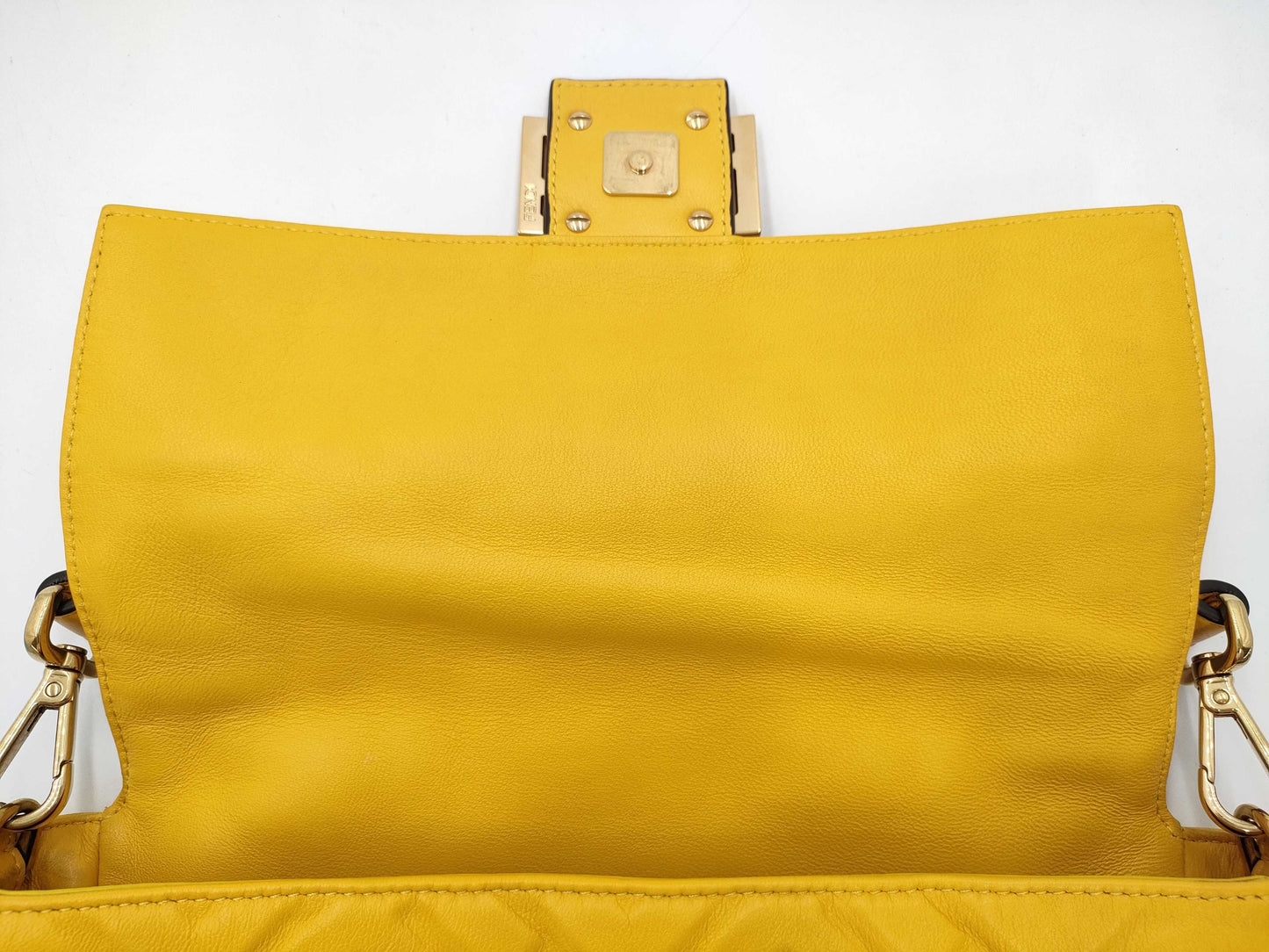 FENDI Baguette Leather Handbag with Yellow Gold Hardware