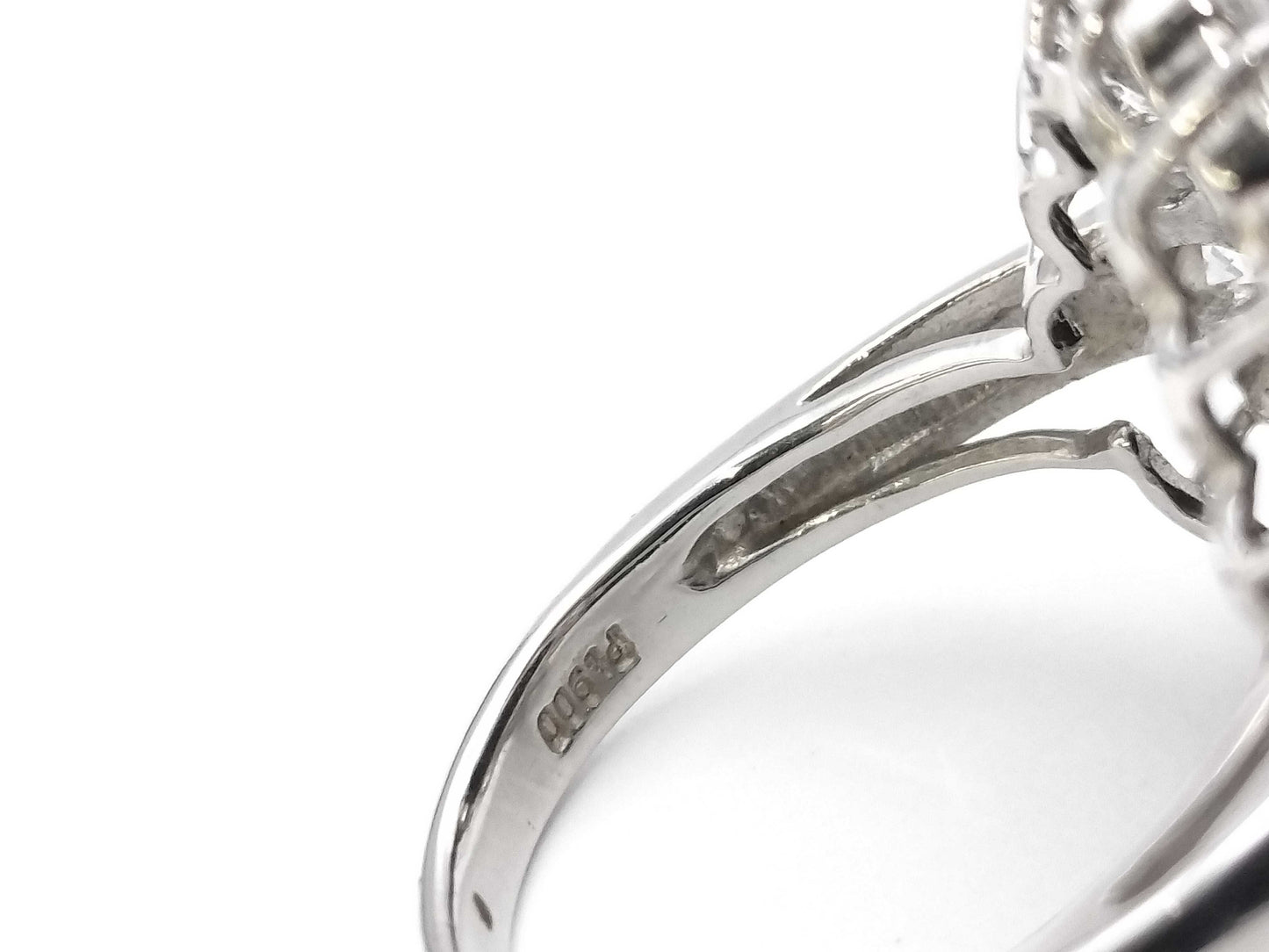 S10.00/2.00ct Pt900 9.4g Ring