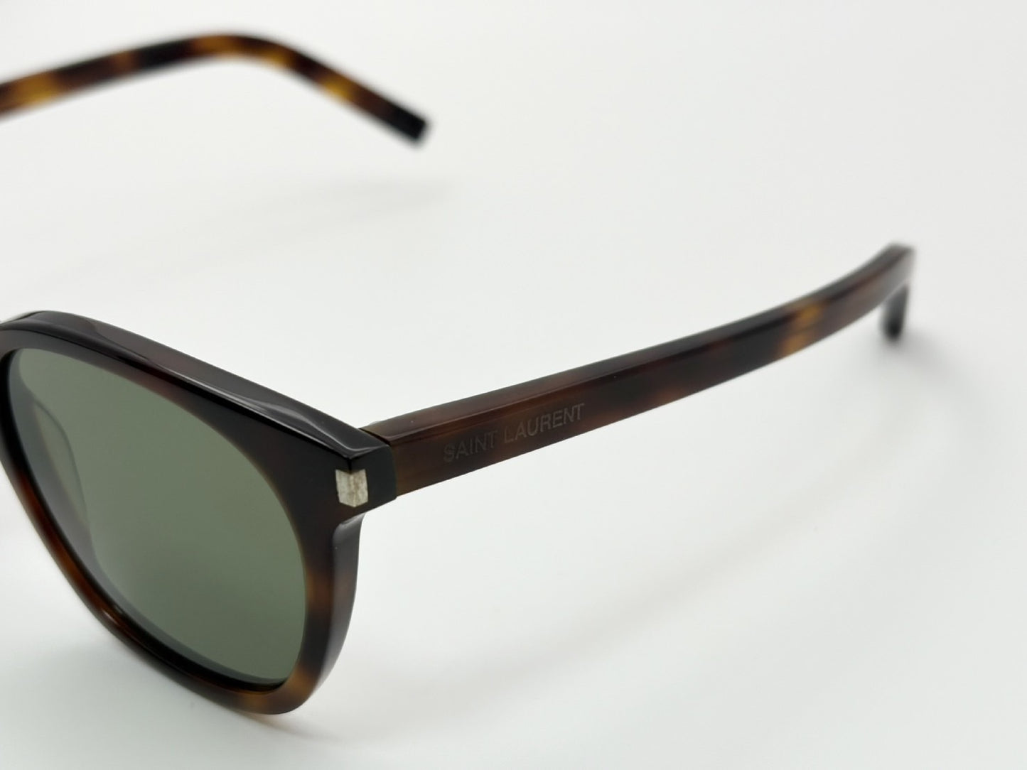 SAINT LAURENT SAINT LAURENT SL28 Classic 49□23-140 Sunglasses Tortoiseshell Brown Leather Case Included Current Model Sunglasses/Eyeglasses