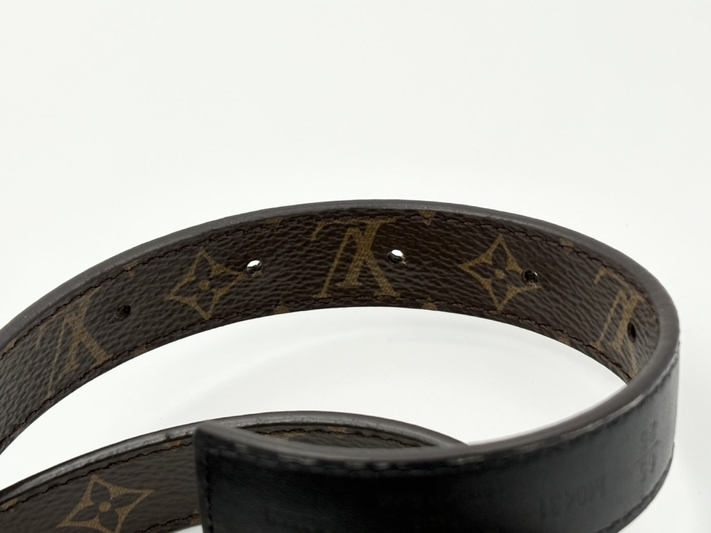 LOUIS VUITTON M0431 Belt - LV Iconic 20mm Reversible Leather Belt 65/26 BC2221 Monogram Belt