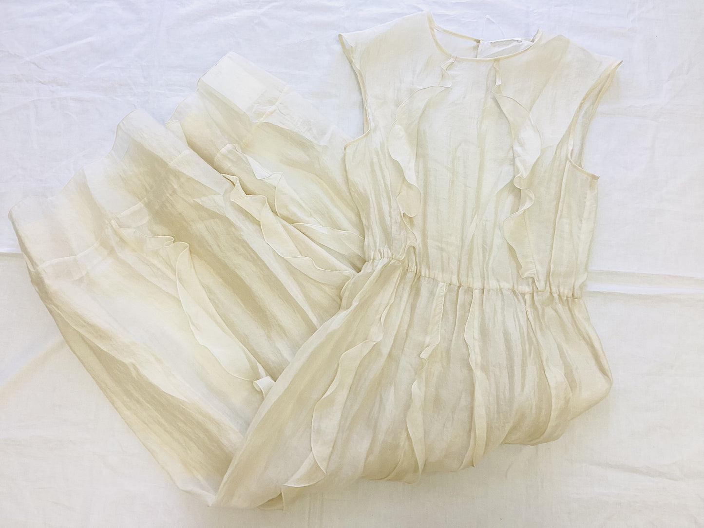 Unused IENA ALMA pour IENA Ruffle Dress, White, Web & Maison IENA Jiyugaoka Store Exclusive Color, New with Tags, 41,800 yen , Size 36, Dress
