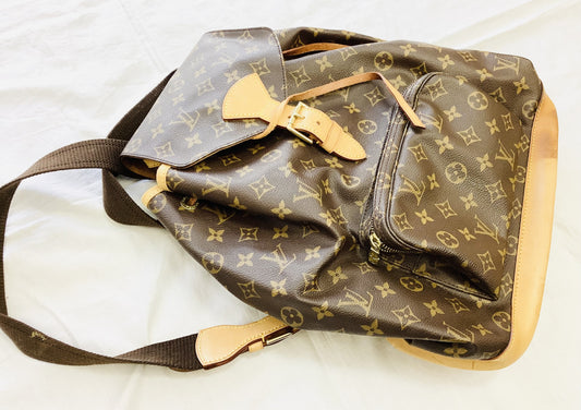 LOUIS VUITTON LOUIS VUITTON M51135 Montsouris GM Backpack