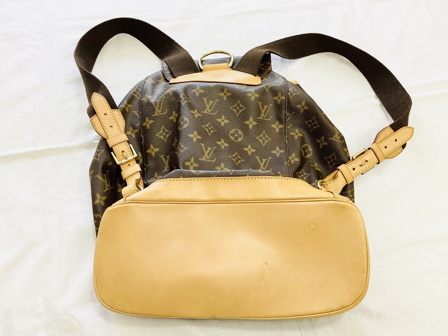 LOUIS VUITTON M51135 Montsouris GM Backpack
