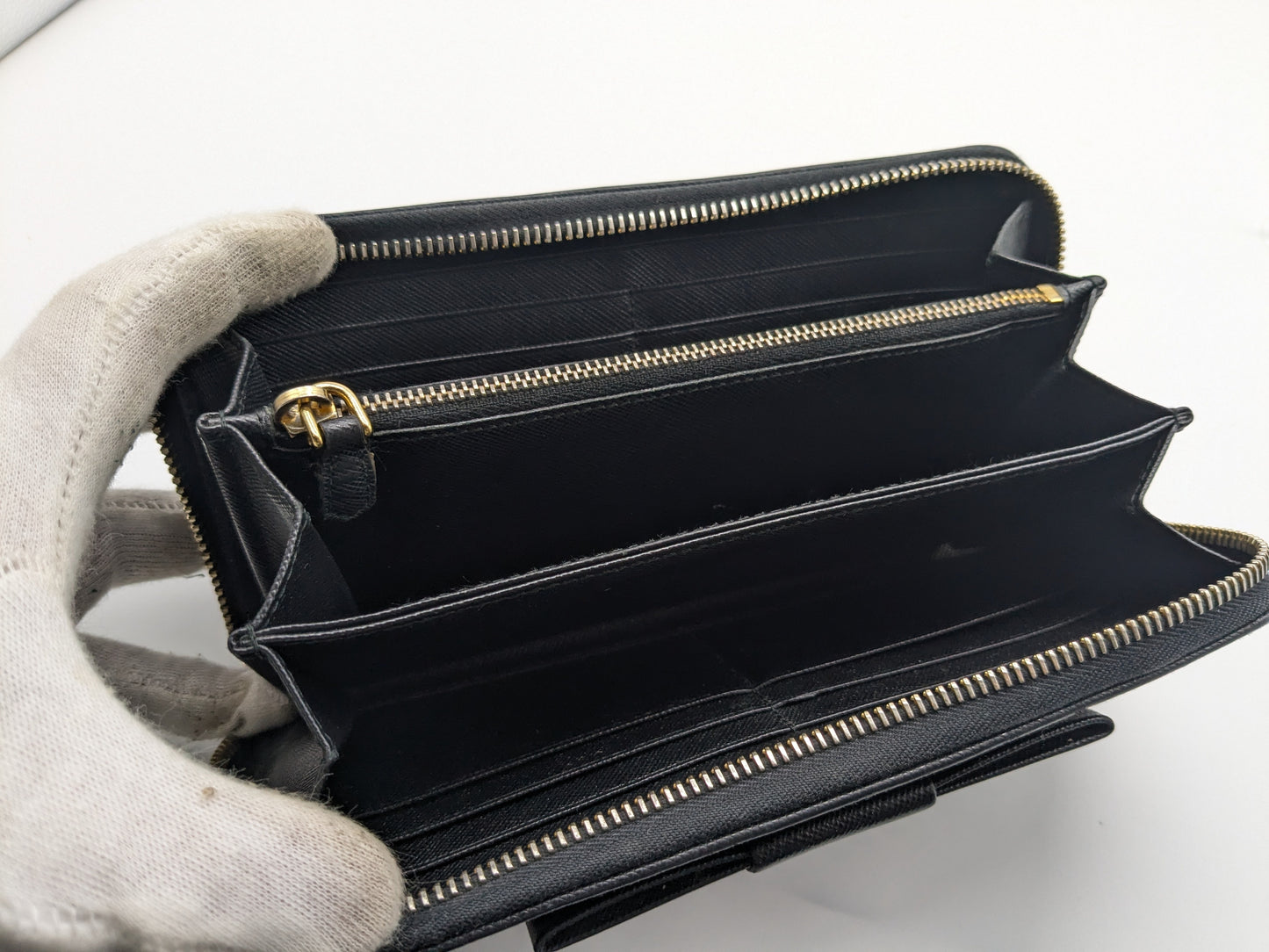 PRADA Saffiano Ribbon Wallet