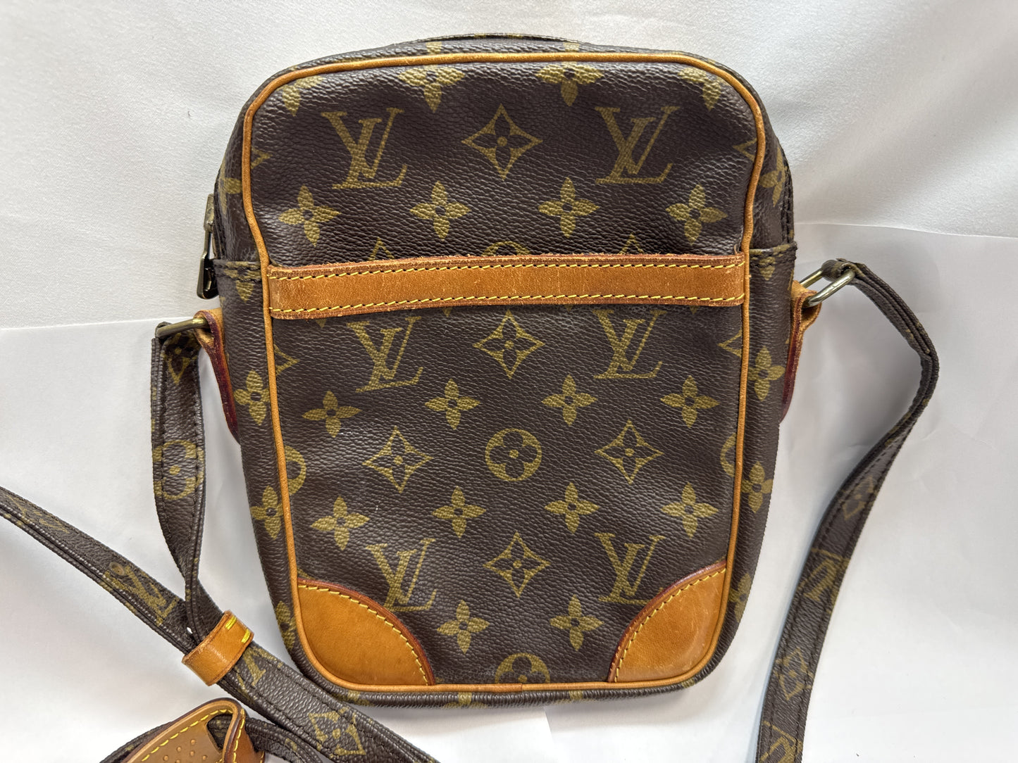 LOUIS VUITTON LOUIS VUITTON Vuitton Monogram Danube Shoulder Bag
