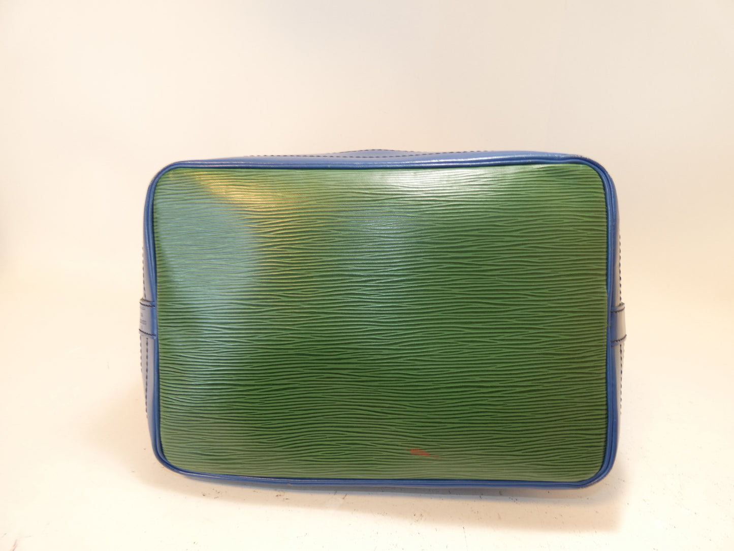 LOUIS VUITTON Epi Noe Tricolor Shoulder Bag