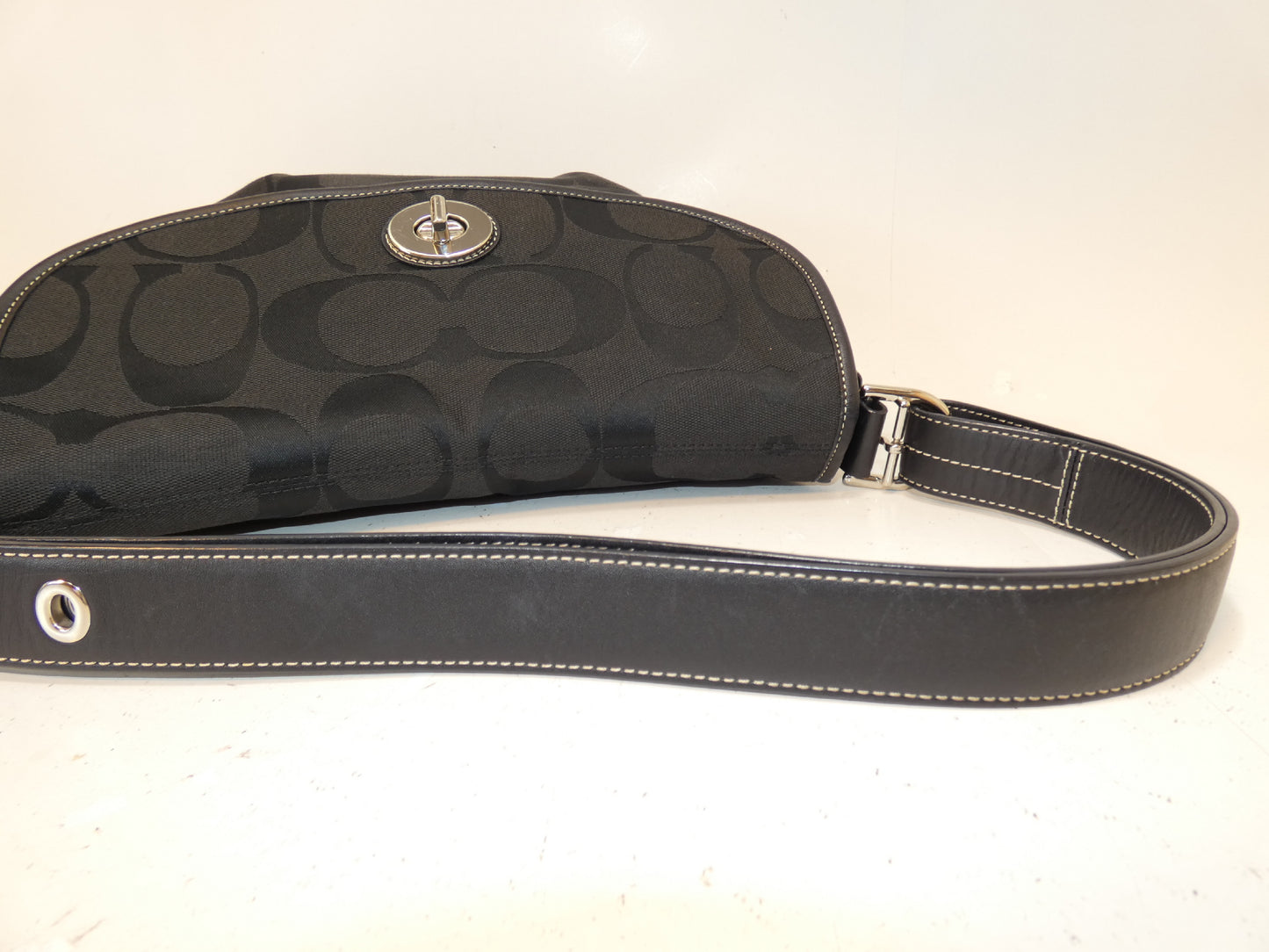 COACH Turnlock Black Signature Canvas Handbag One-Shoulder