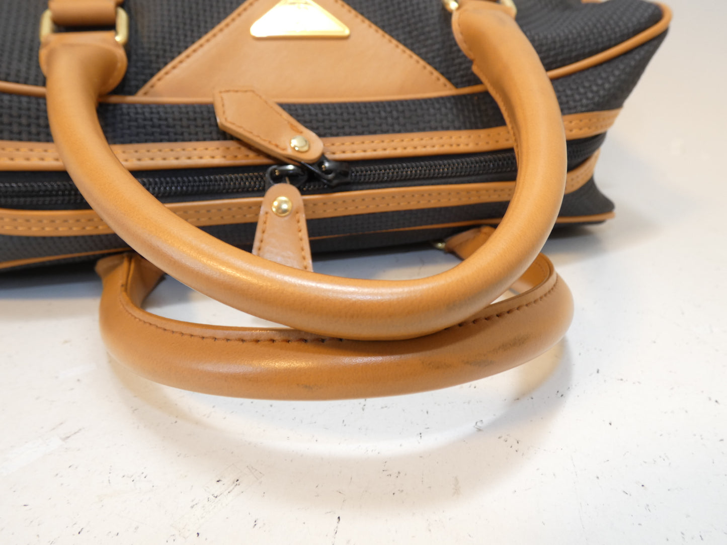 Yves Saint Laurent Yves Saint Laurent Bicolor Hand Boston Bag