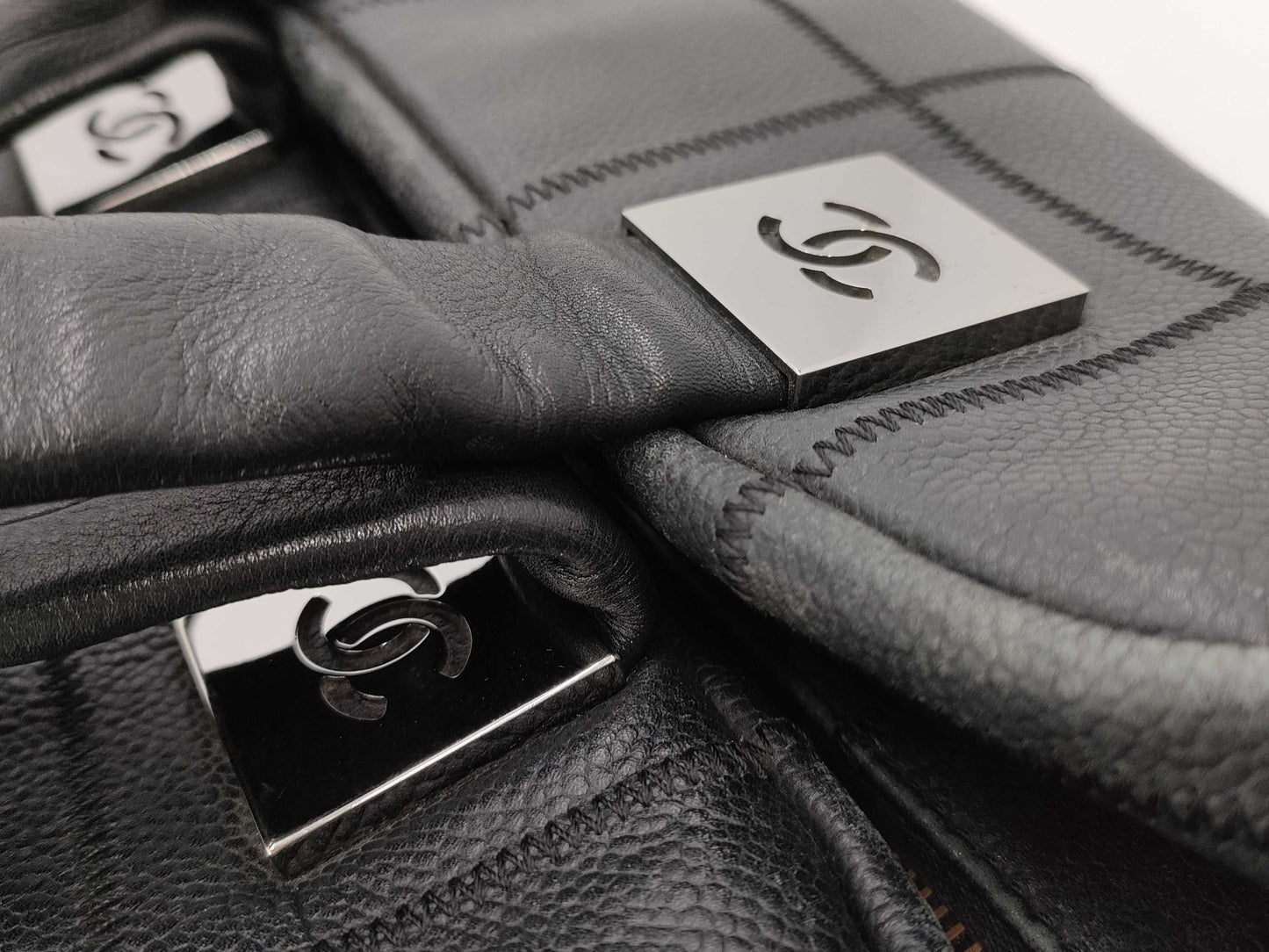 CHANEL Chocolate Bar Chanel Chocolate Bar Handbag Black Calfskin Handbag