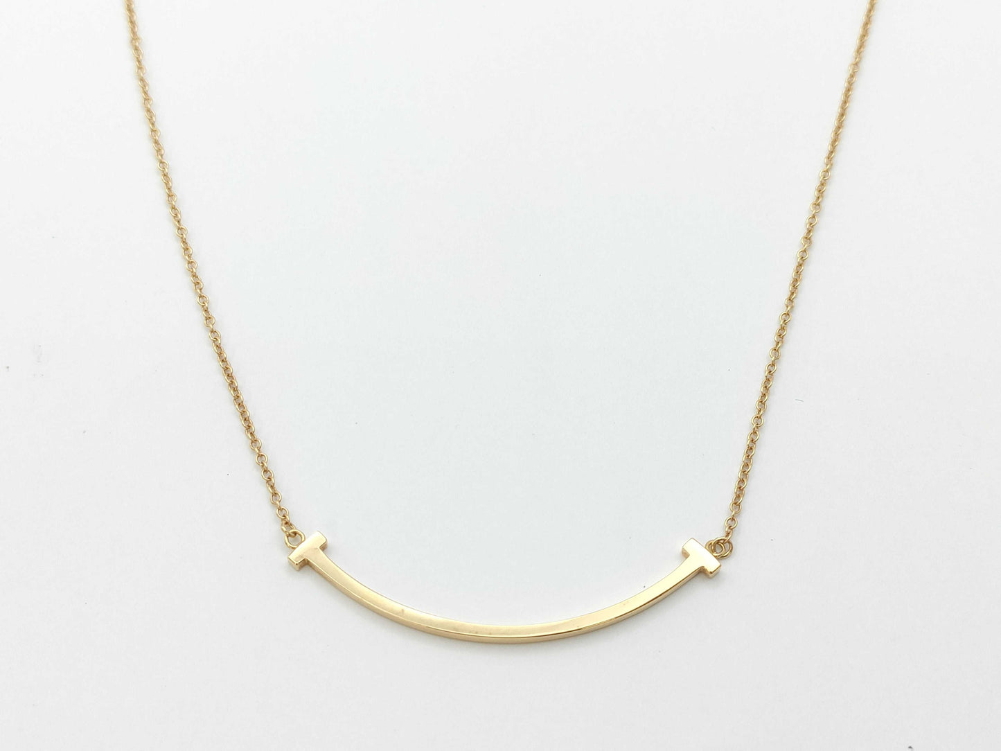 Tiffany & Co. T Smile Small Necklace in Yellow Gold and Au750, 2.8g