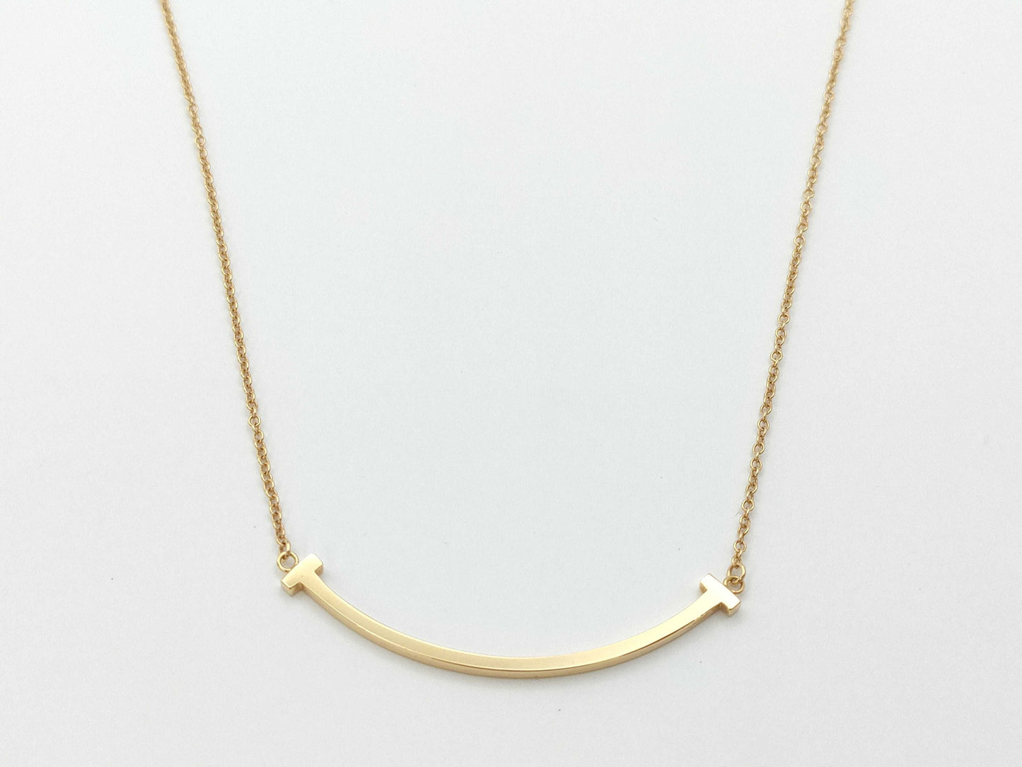 Tiffany & Co. T Smile Small Necklace in Yellow Gold and Au750, 2.8g